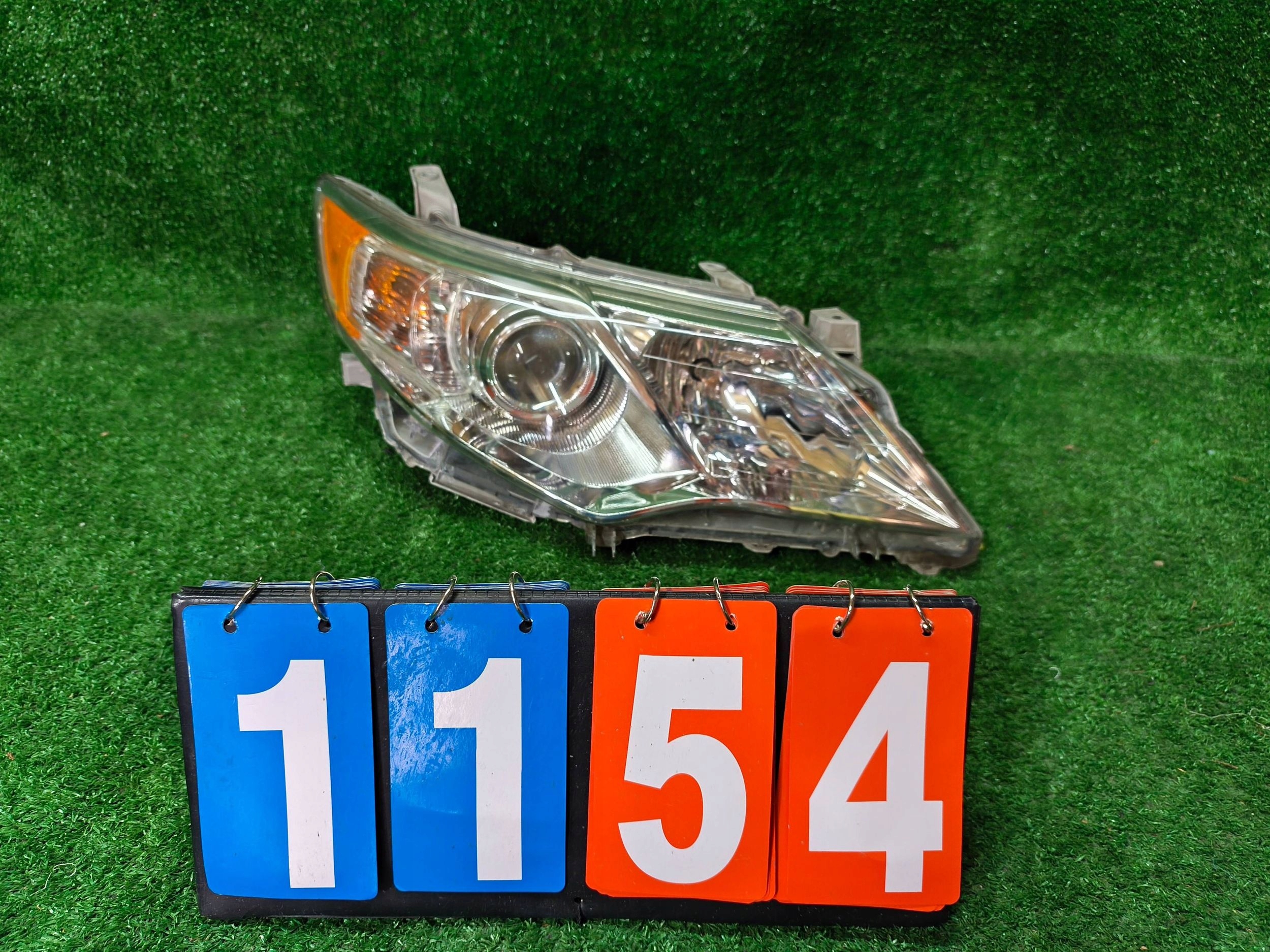 REFLEKTOR right front TOYOTA CAMRY USA 11- NR.1154