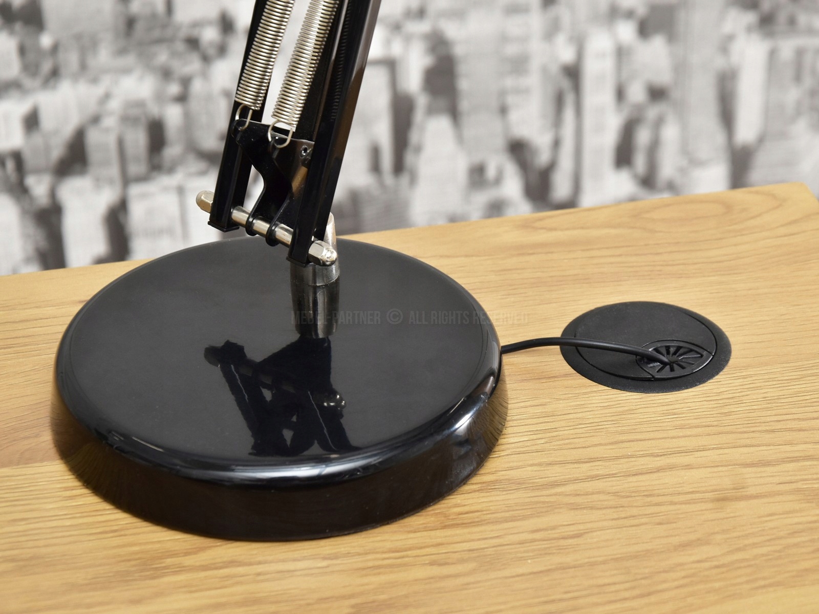 NOWOCZESNE BIURKO PODNOSZONE OTSO 120 CZARNY DĄB Kształt blatu prostokątny