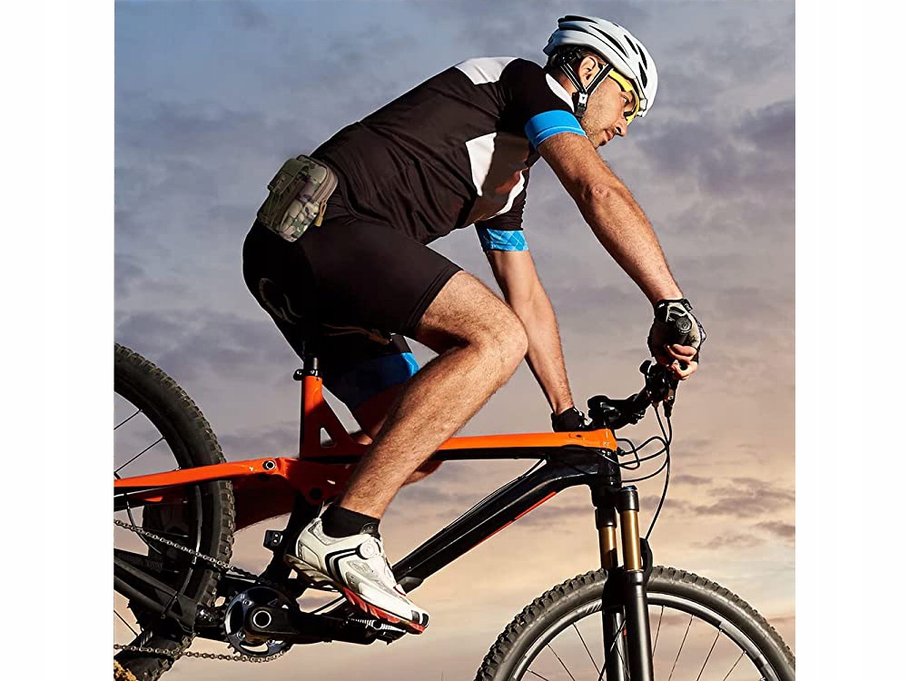 WOJSKOWA MILITARNA SASZETKA NERKA TORBA TOREBKA SAKWA DO PASKA MORO Kolor wielokolorowy