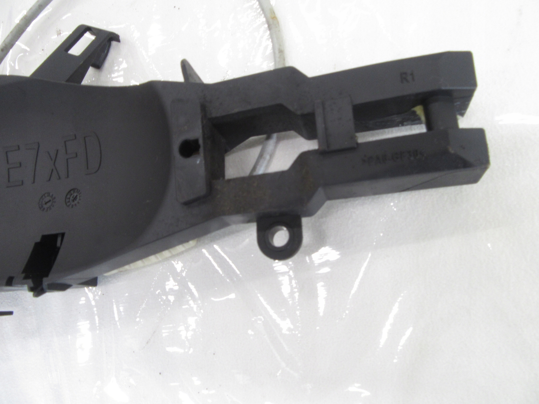 console handles right front BMW e70 e71 F25 X3 F26 X4 EUROPA