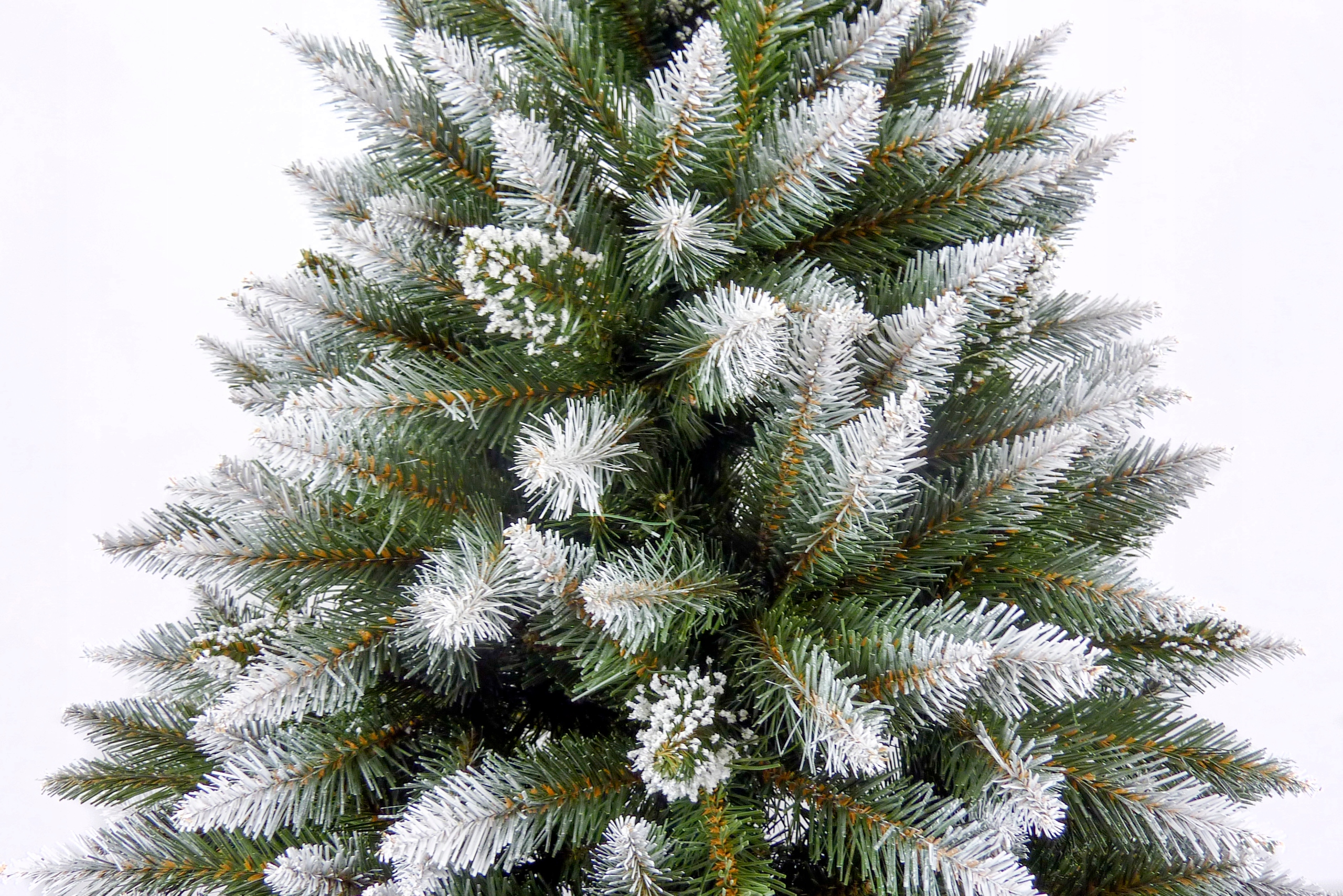 CHOINKA SZTUCZNA ŚWIERK DIAMENTOWY NA PNIU 180 CM Wysokość maksymalna 180 cm