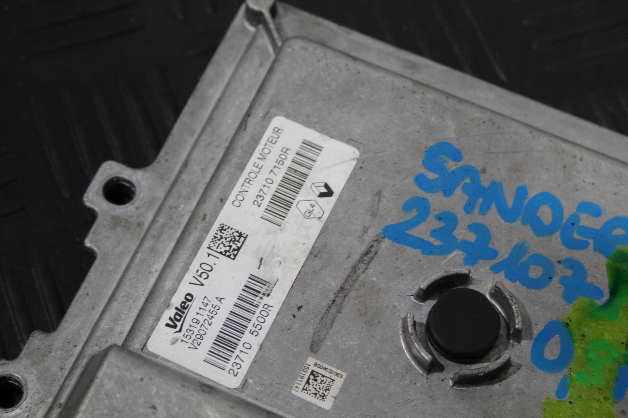 computer control unit DACIA SANDERO STEPWAY II 2 237105500R