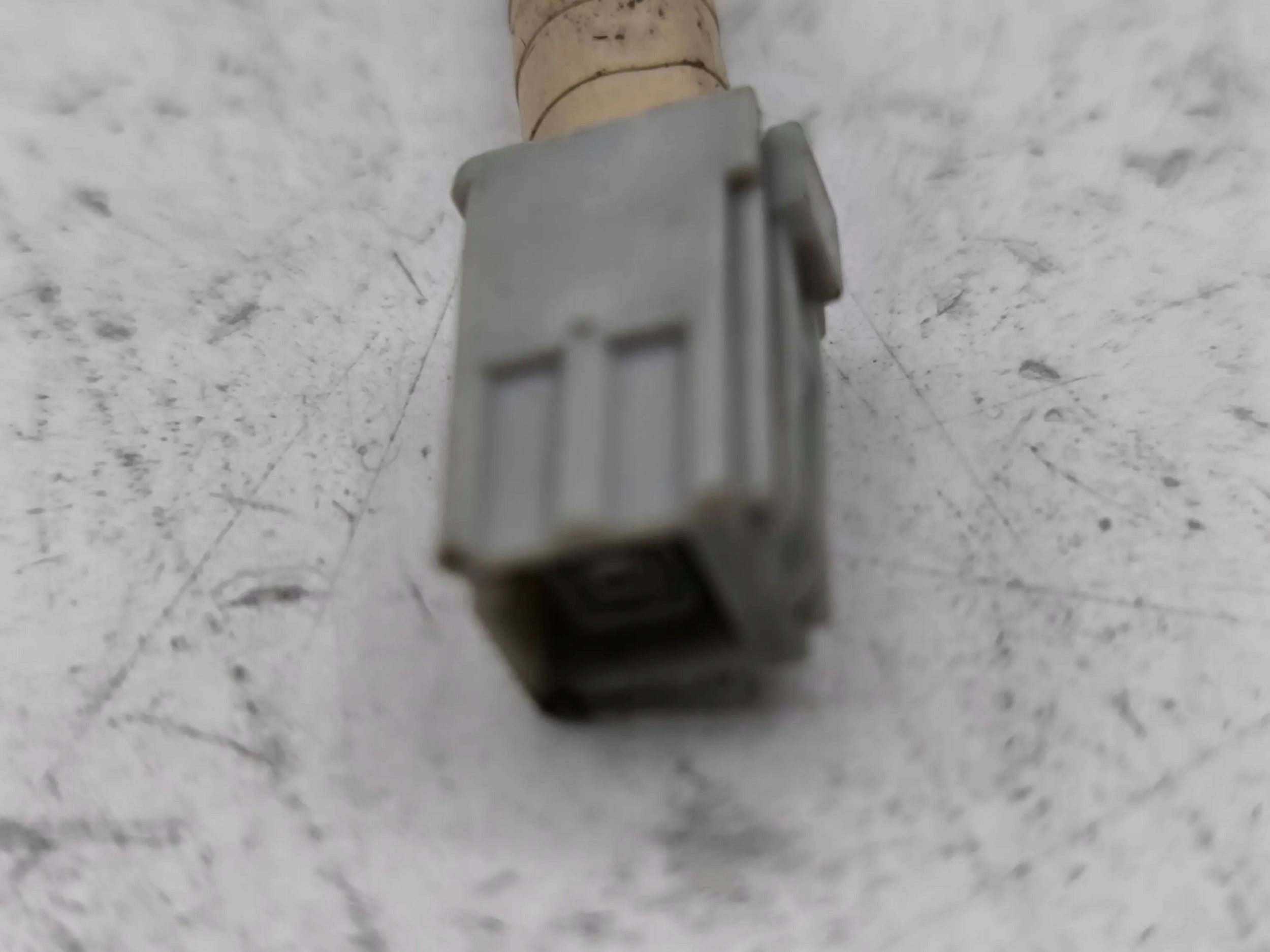 TOYOTA COROLLA VERSO AR10 2006 антенна