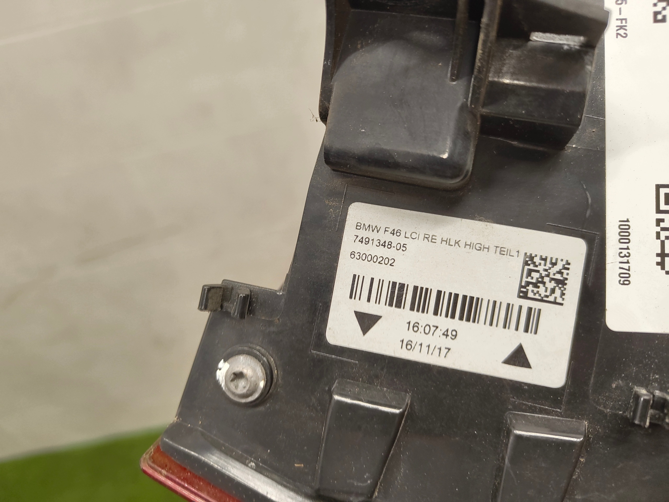 BMW 2 F46 LCI light right rear part 7491348 HIGH