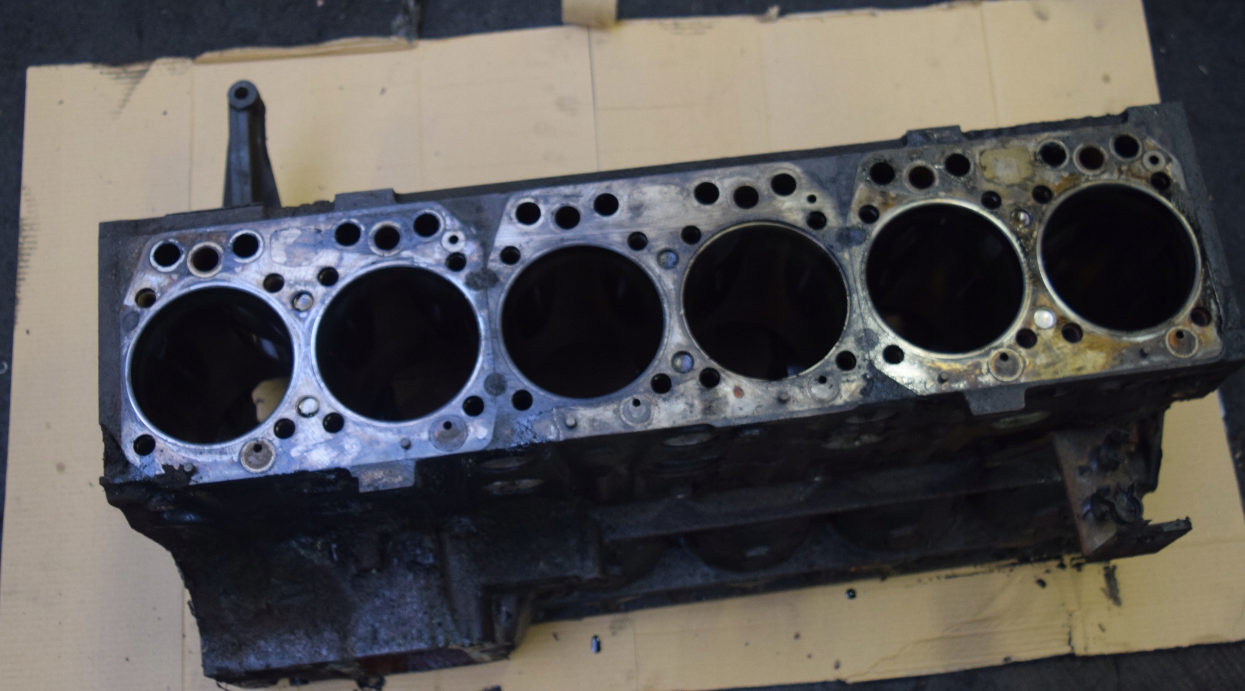 BLOK SILNIKA MAN D0836 LFL03 LE 220KM Typ silnika Diesel