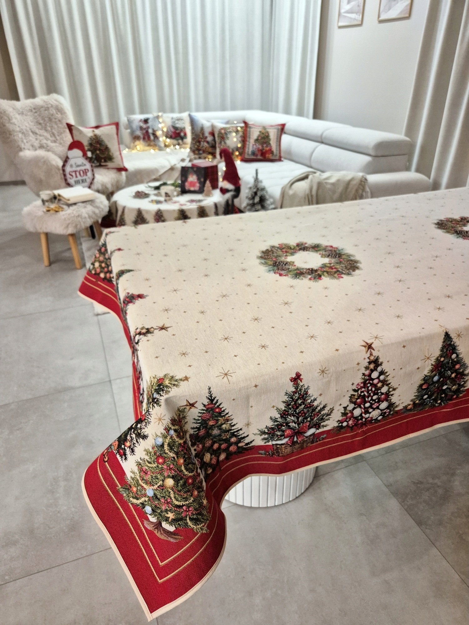 Vianočný obrus 140 x 210 cm 4120