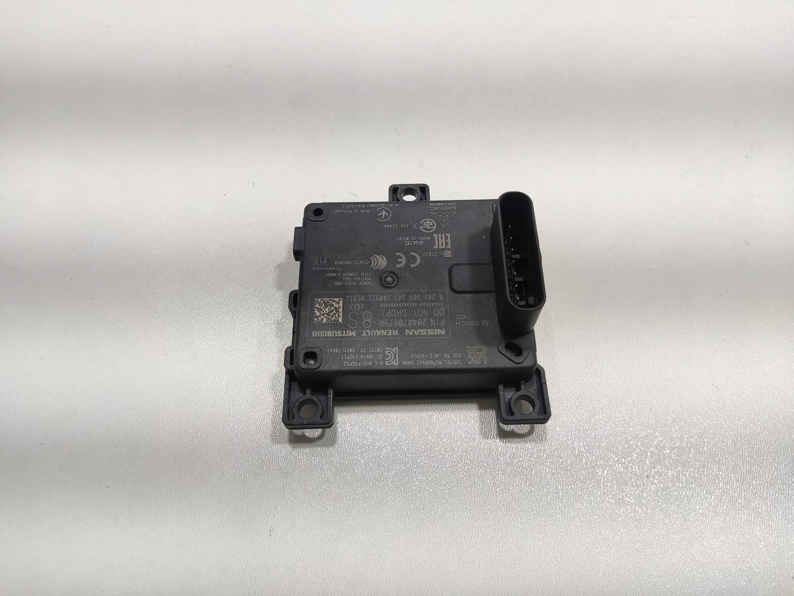 RADAR SENSOR DISTRONIC RENAULT CAPTUR II LIFT 2024-2026 284470679R