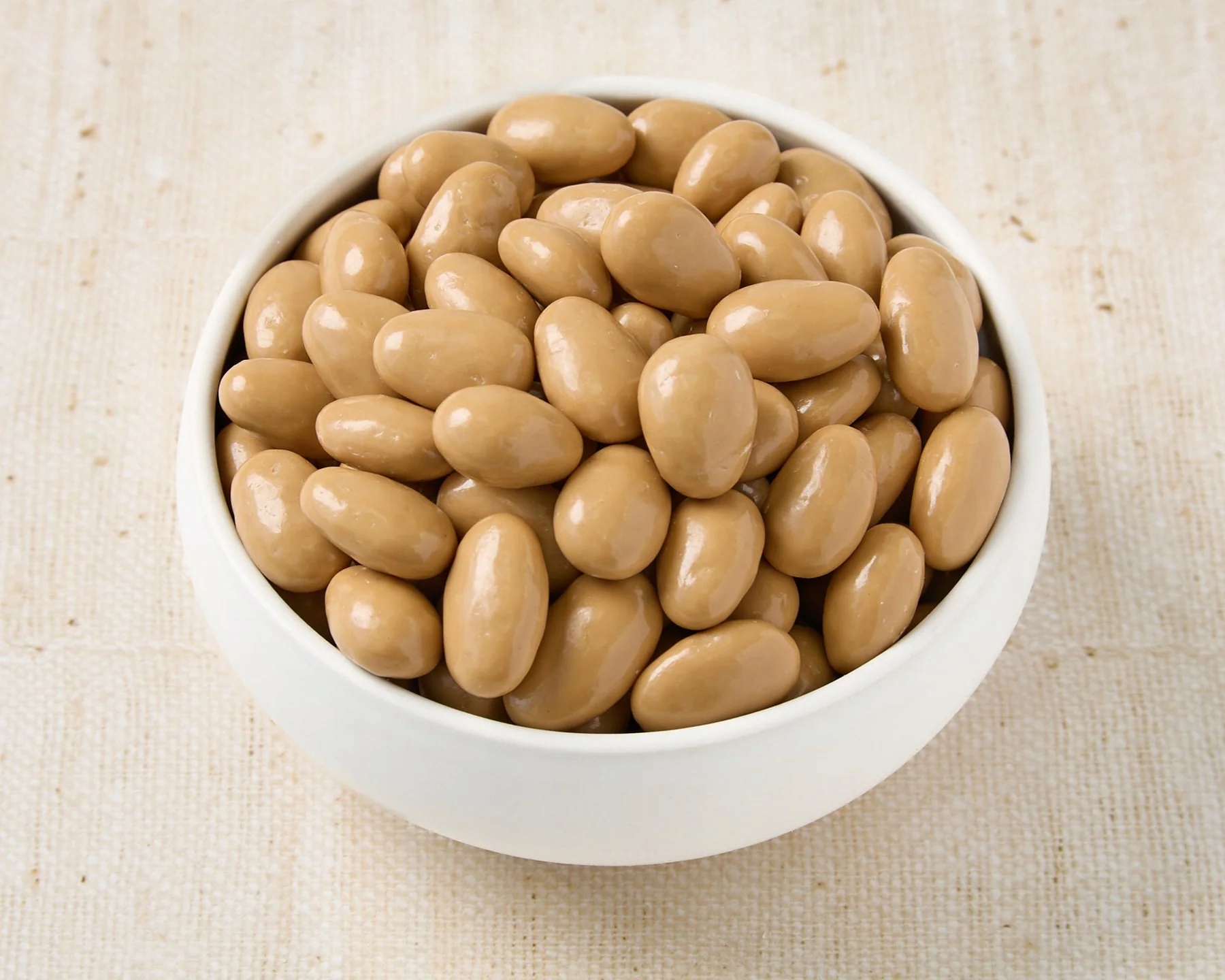 NutNut Prażone Migdały w Białej Czekoladzie ze Słonym Karmelem 1kg