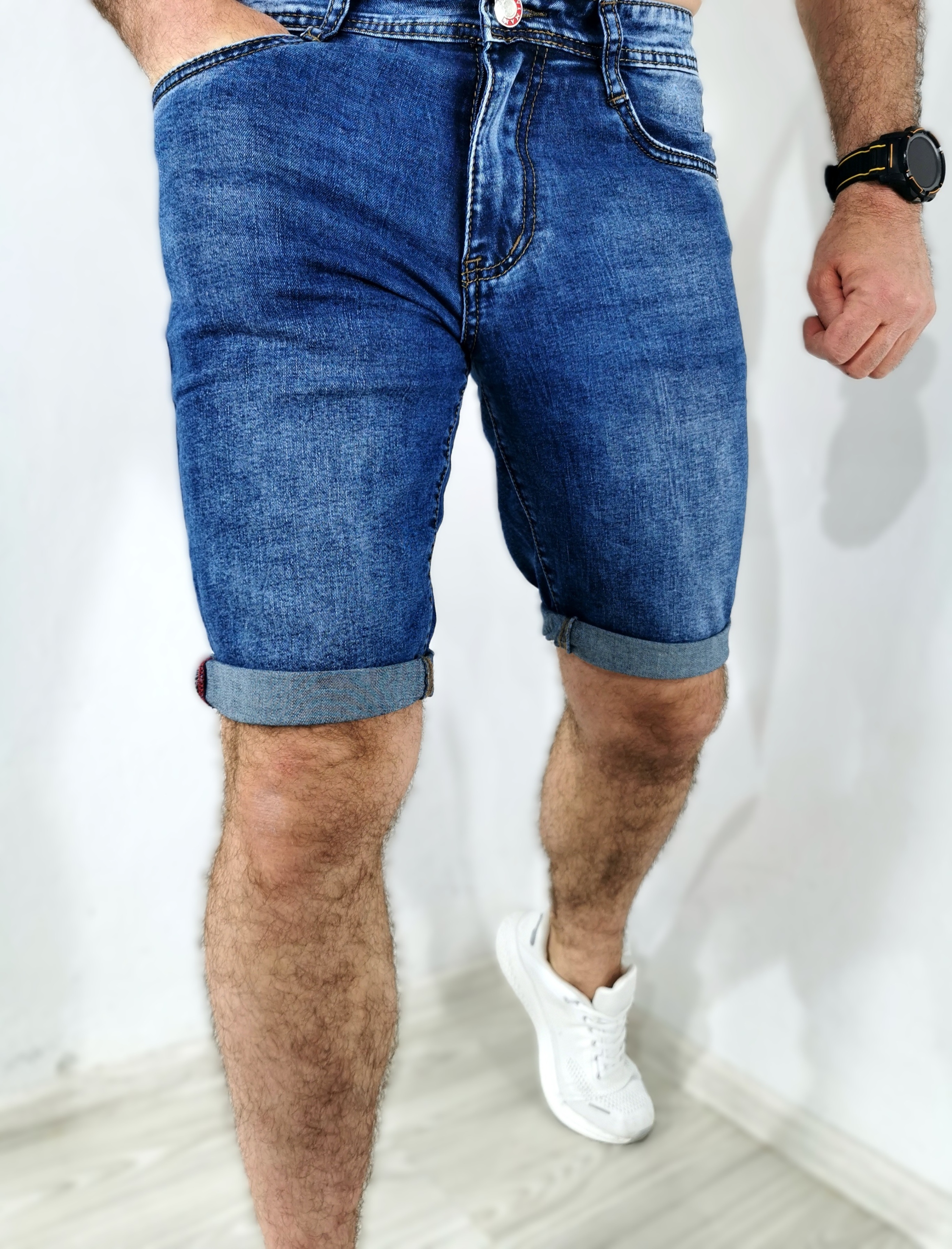 Krátké kraťasy džínové modré, hladké, stírané, velikost V 30