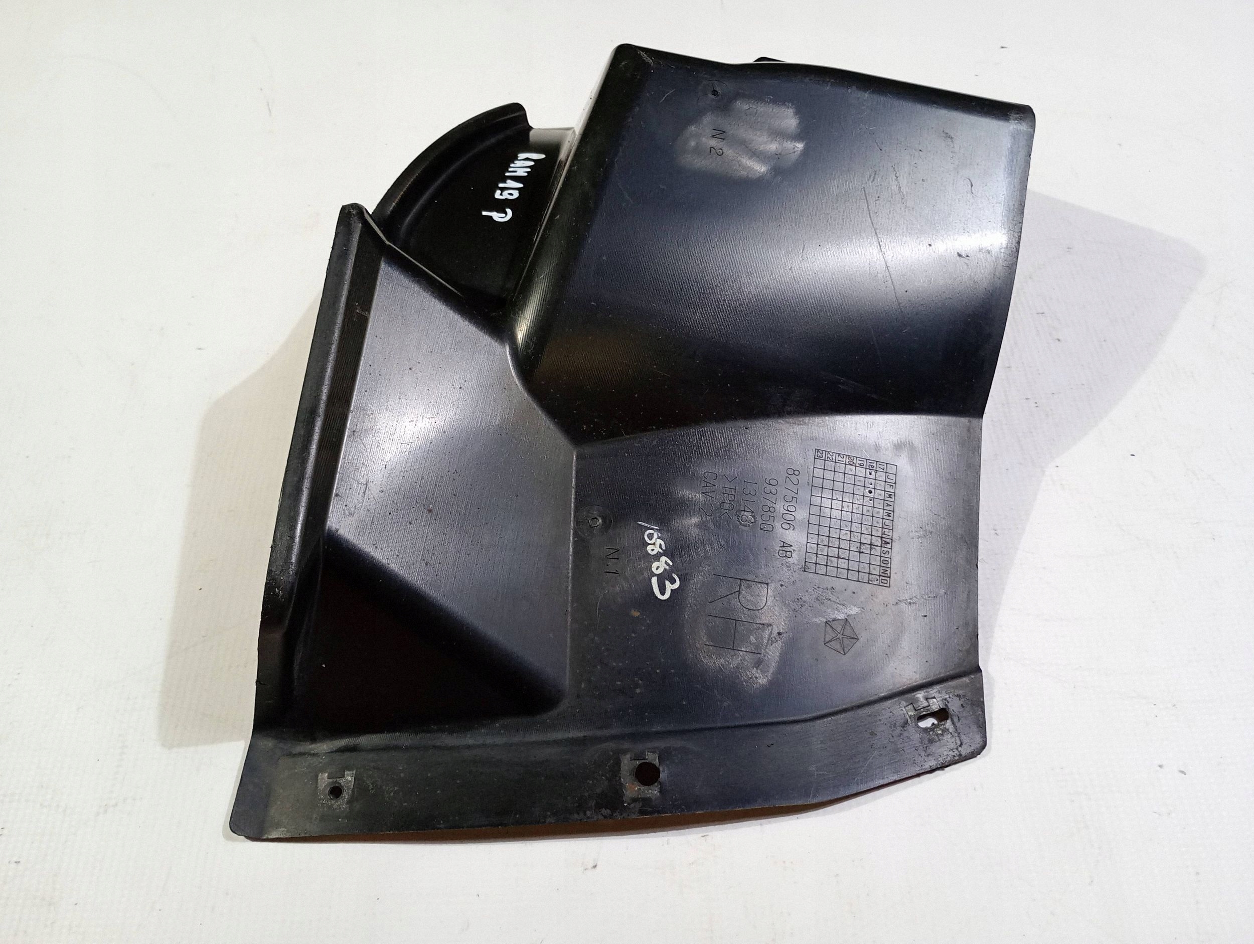 mudguard front front right original Dodge RAM 1500 2019