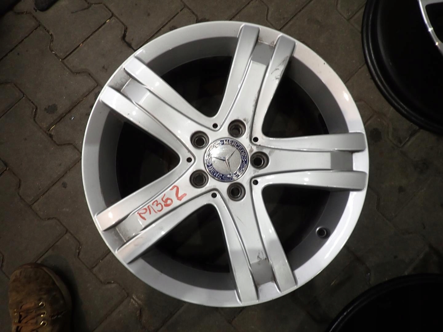 disk disk MERCEDES W204 A204 5x112 ET47,5 7,5J 17" A2044015502