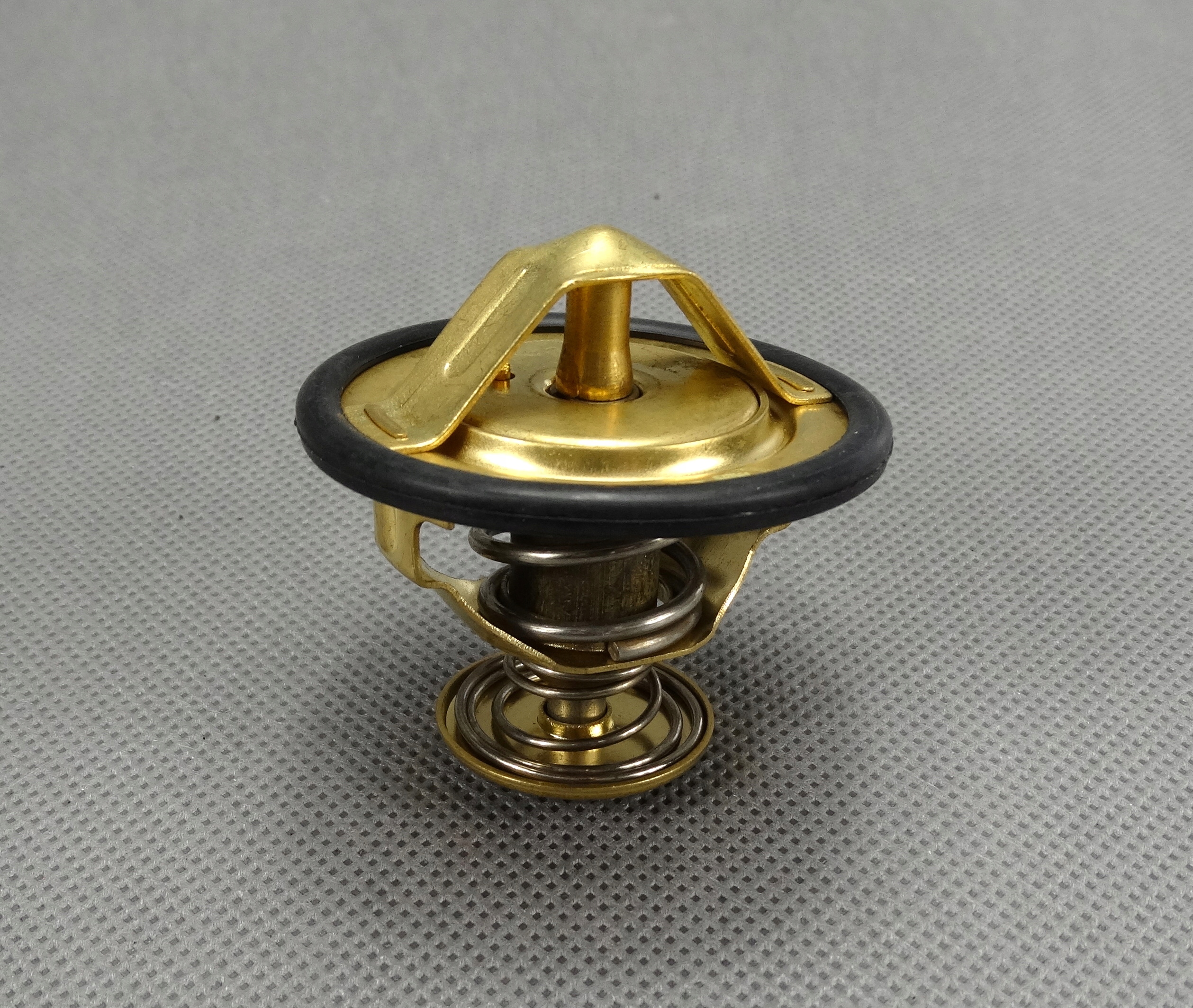 TERMOSTAT 2.4 2.0 2.2 FORD TRANSIT MONDEO 00=> Producent części Facet