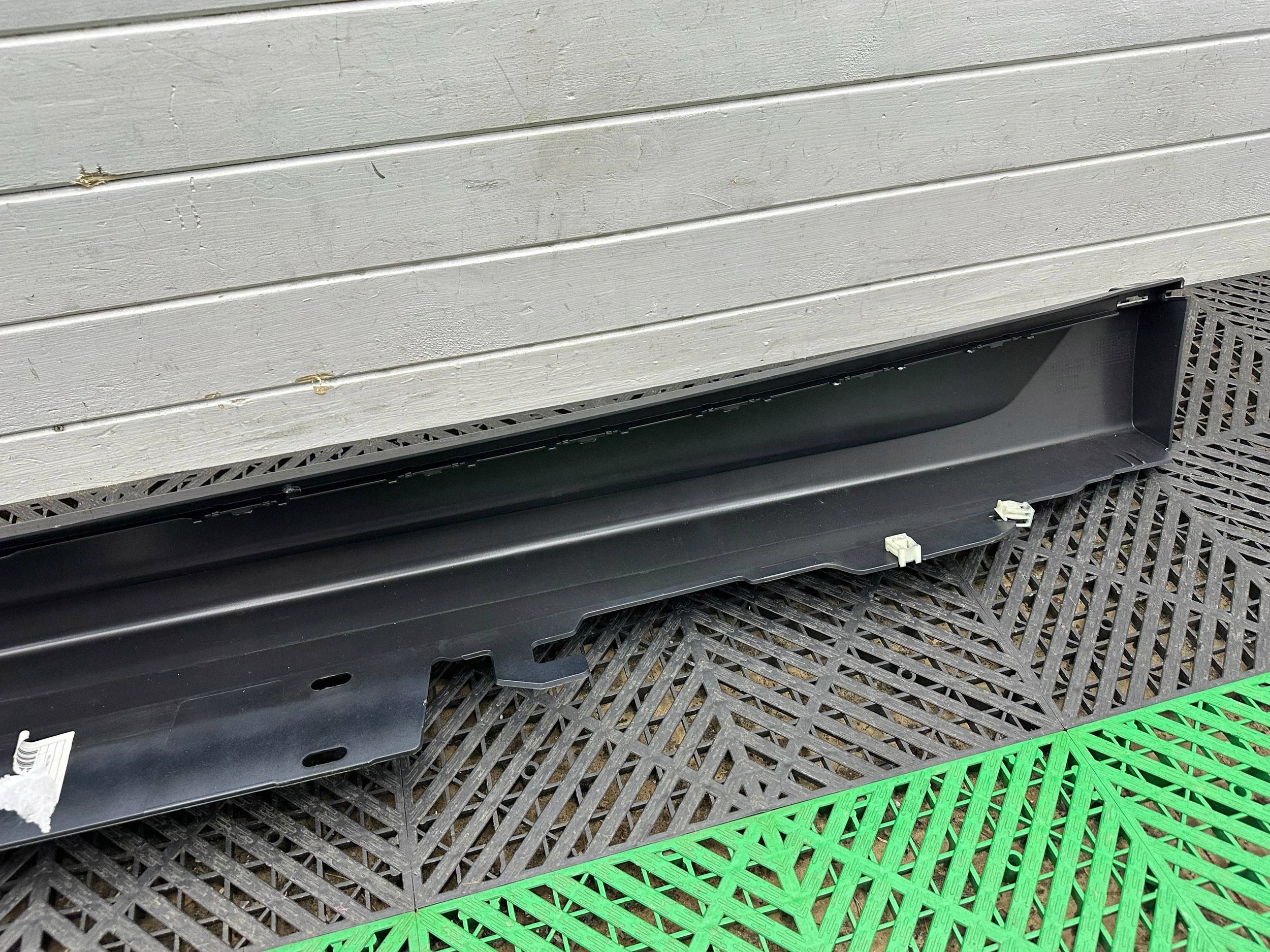 moulding threshold front side right Mini Countryman U25 5A62D06