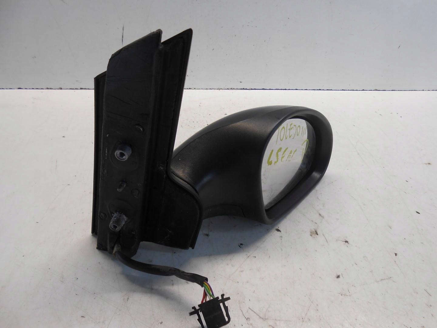 LUSTERKO PRAWE LS6N SEAT TOLEDO III # Typ samochodu Samochody osobowe