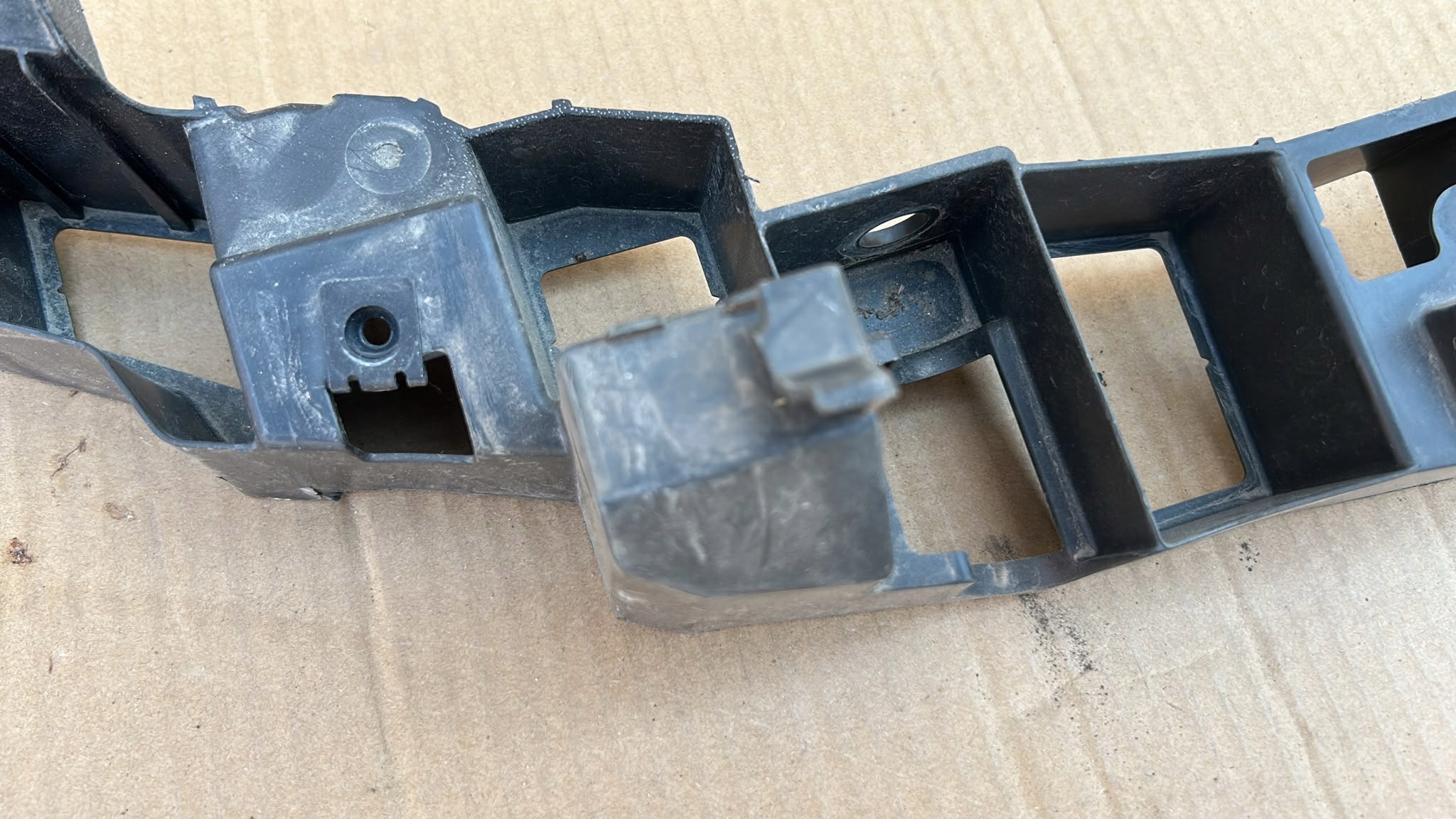 ABSORBER pillar of a bumper front front upper TOYOTA LAND CRUISER 24