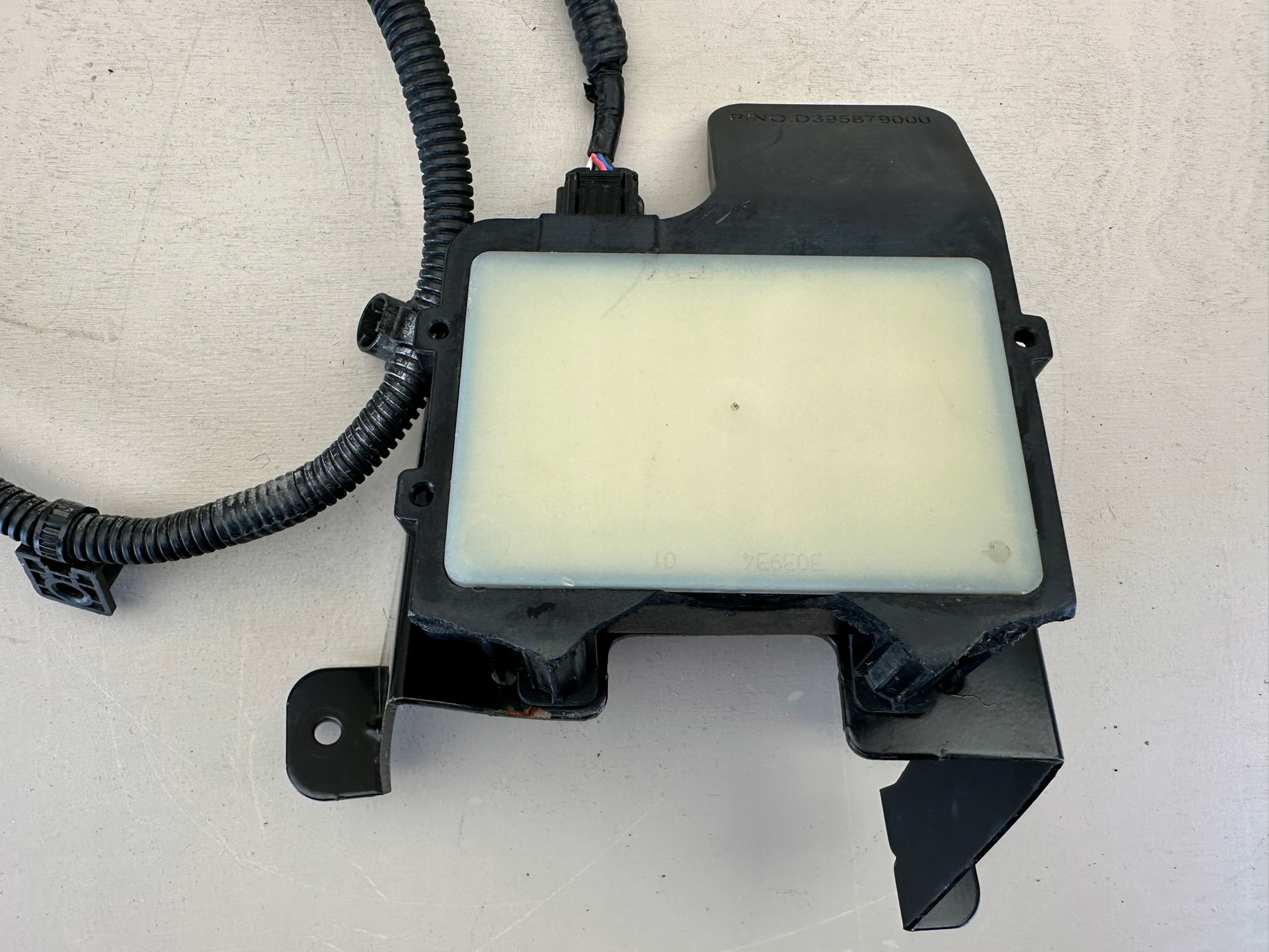 HYUNDAI TUCSON IV 4 20R- PRAWY CZUJNIK RADAR MARTWEGO POLA D3958-54200 Numer katalogowy części D3958-54200