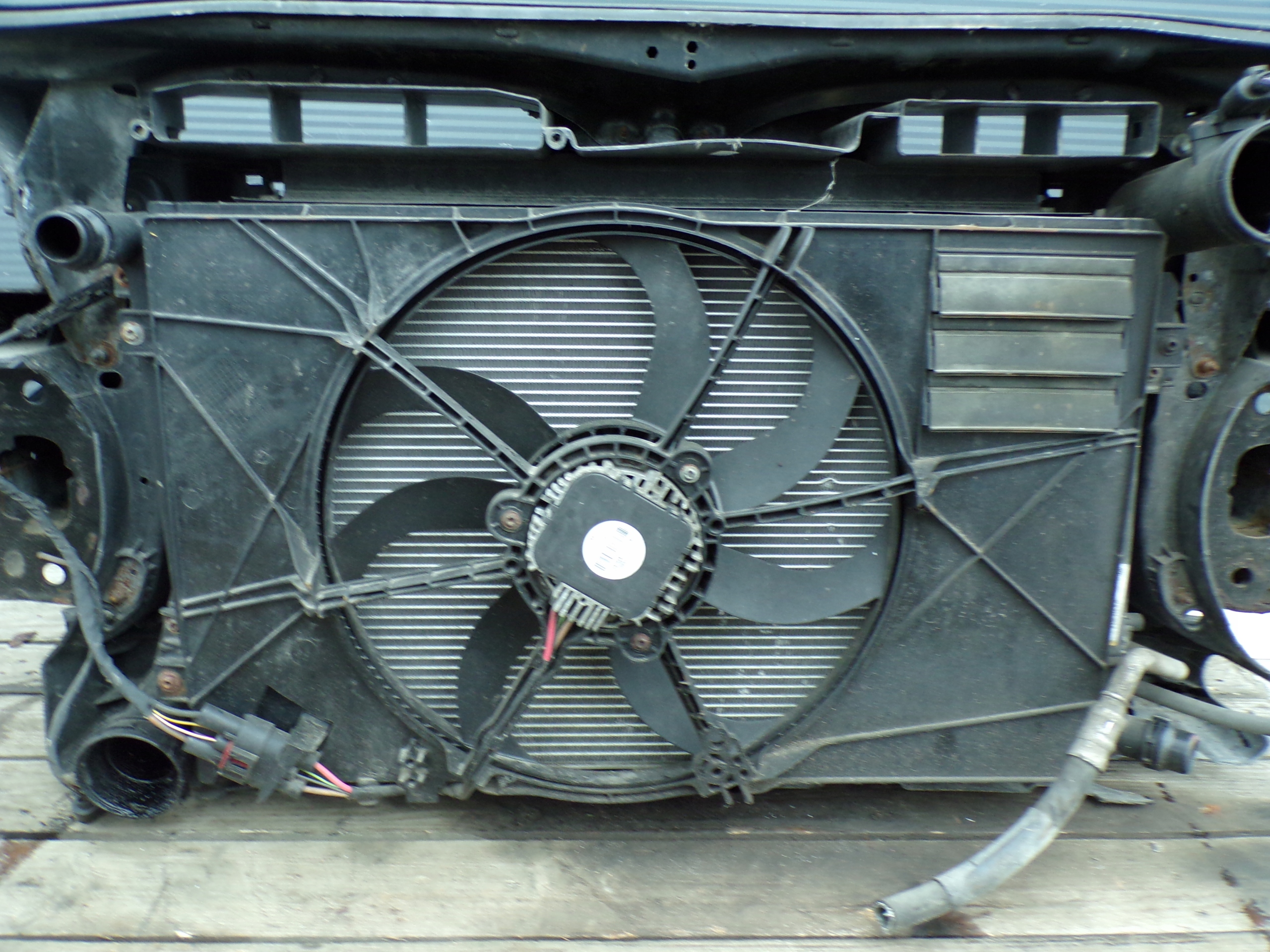 support panel for radiators radiator fan VOLKSWAGEN PASSAT B6 1.9 TDI BLS (3)