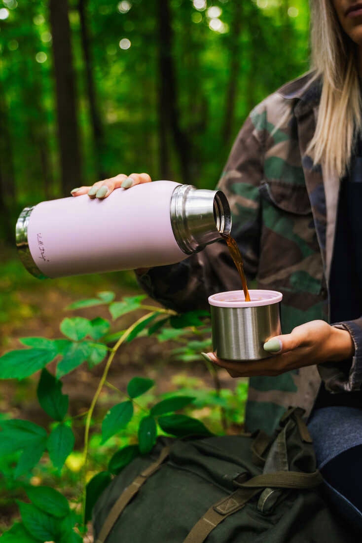 TERMOS TURYSTYCZNY FUORI 1L RÓŻOWY VIALLI DESIGN Materiał stal nierdzewna