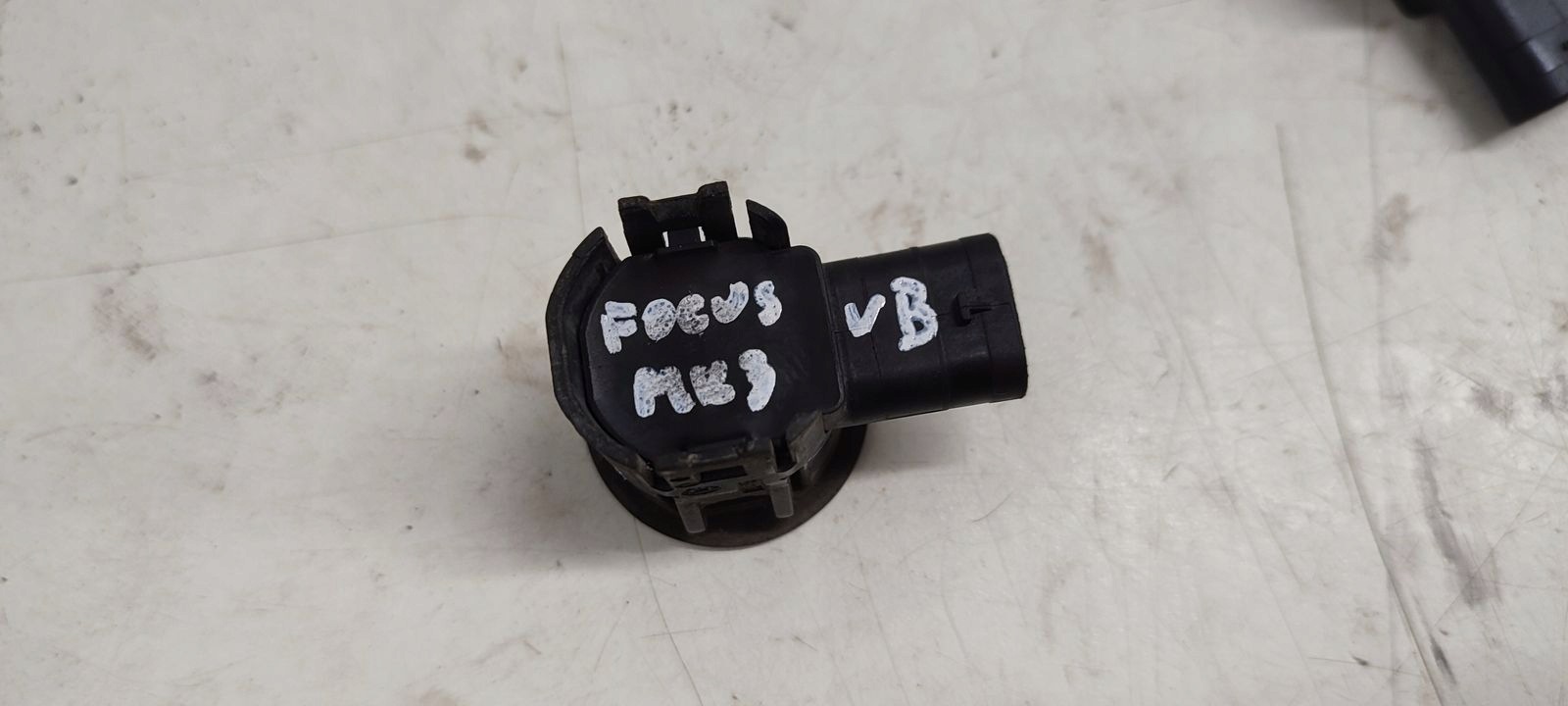 sensor PDC parken koszyk Ford Focus MK3