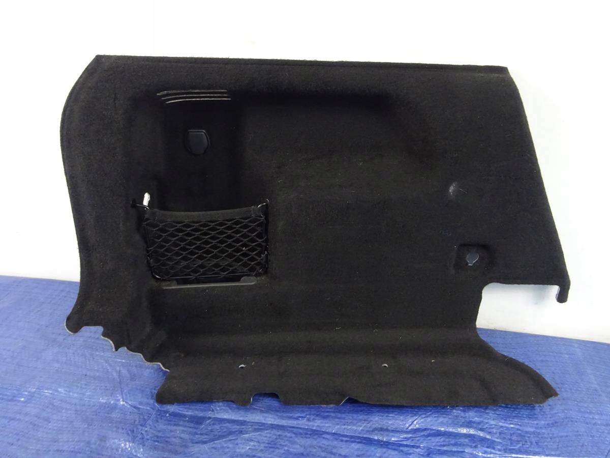 BOCZEK BAGAŻNIKA MERCEDES W247 LEWY a2476940300