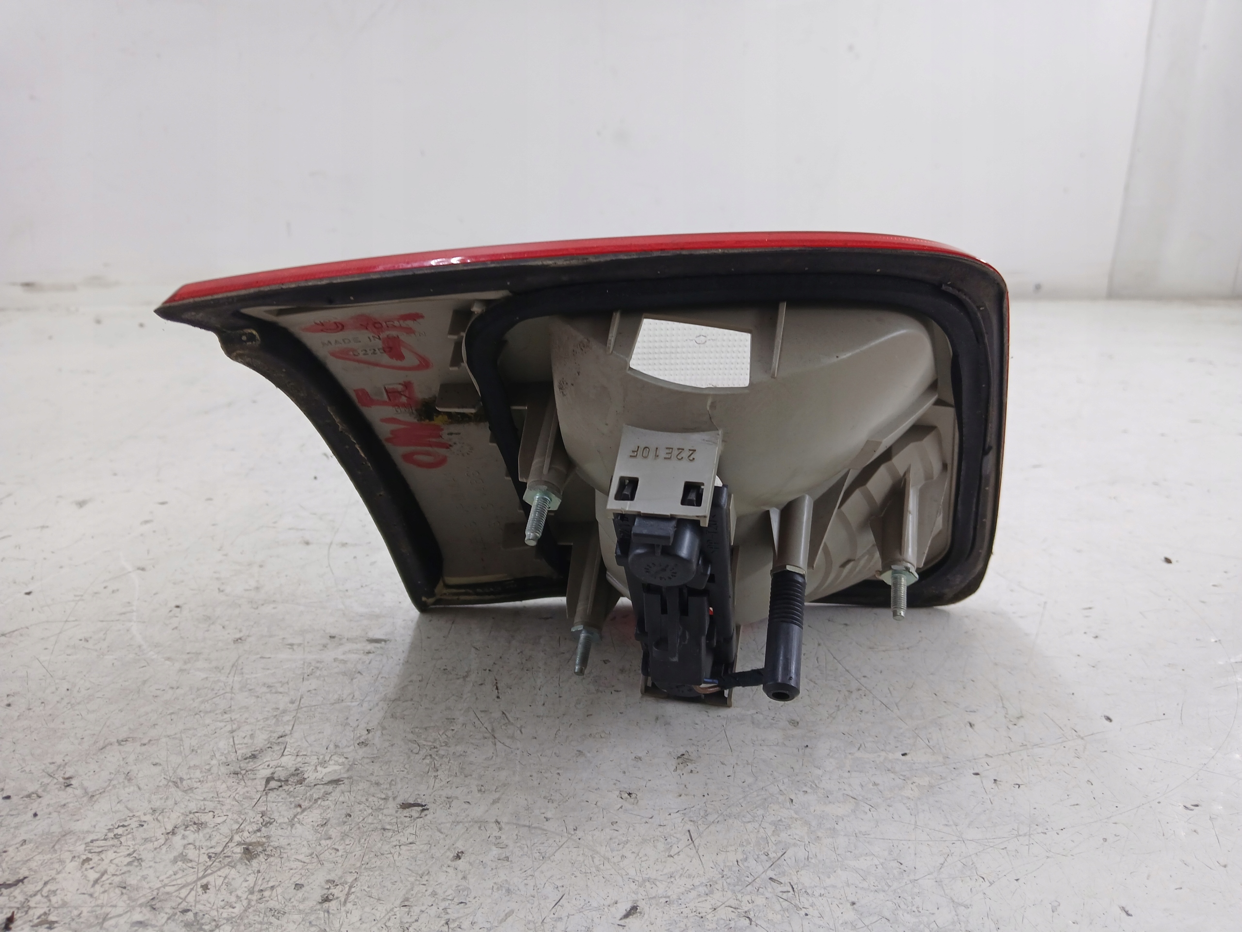OPEL OMEGA B light right rear part trunk door sedan