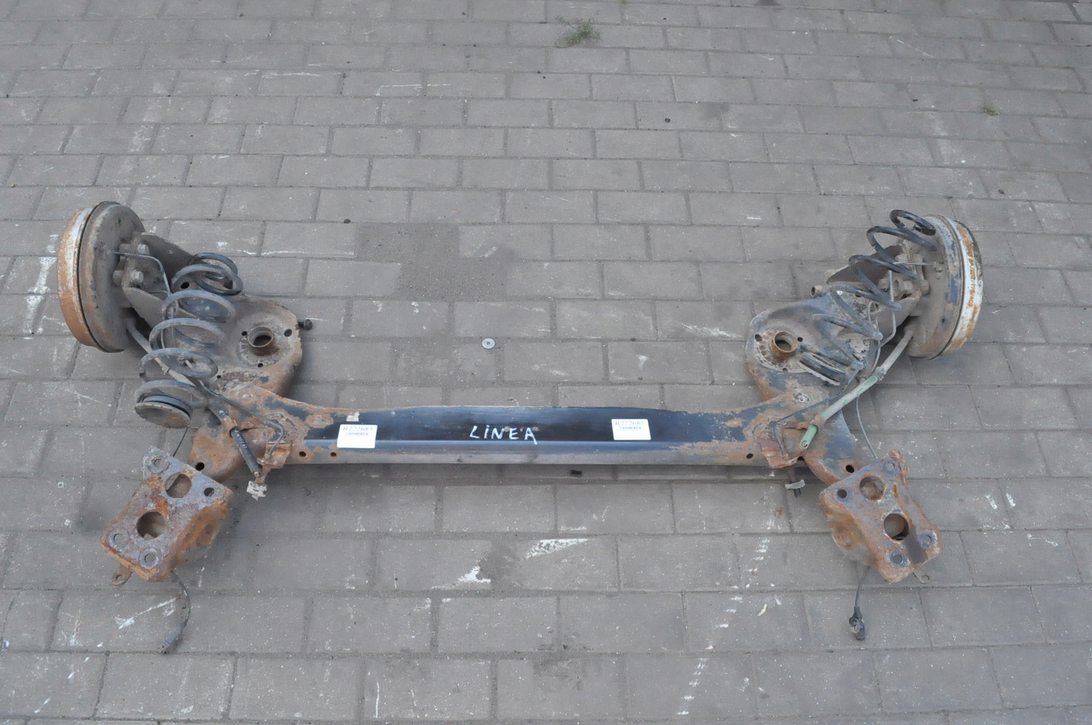 FIAT LINEA ZAWIESZENIE BELKA TYŁ