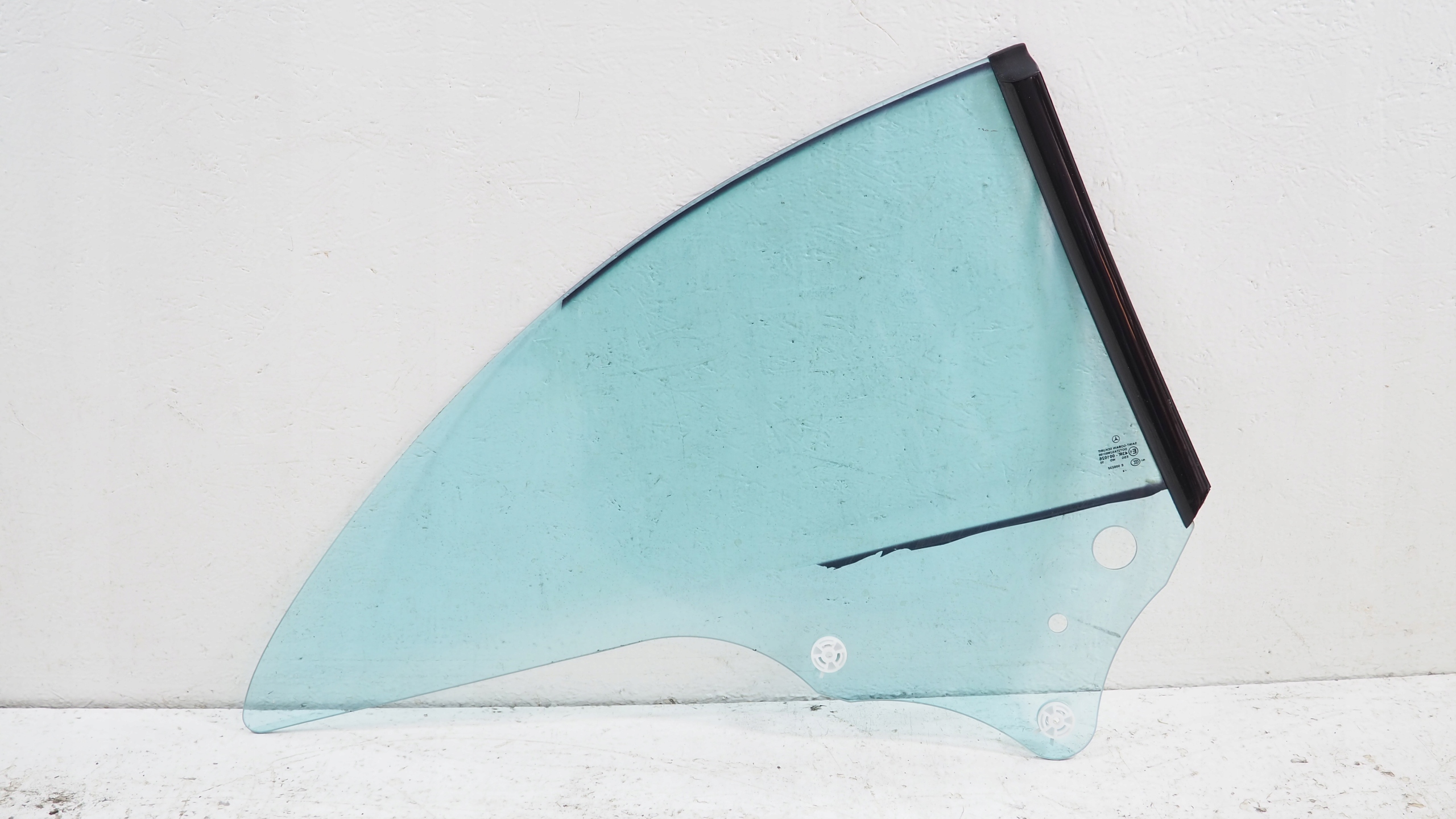 Mercedes CLK W209 window door left rear part