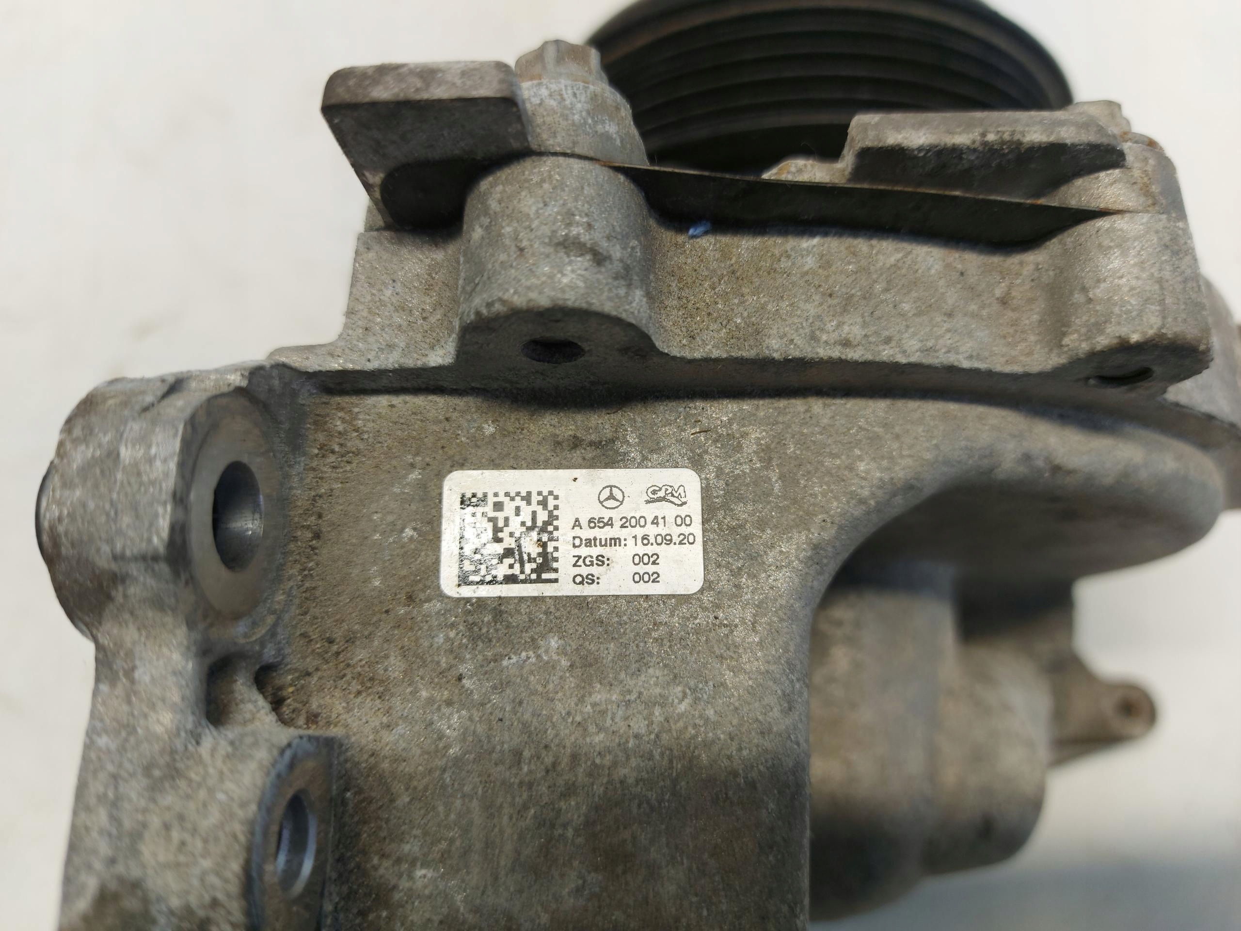 MERCEDES Sprinter W907 2.0 CDI water pump A6542004100