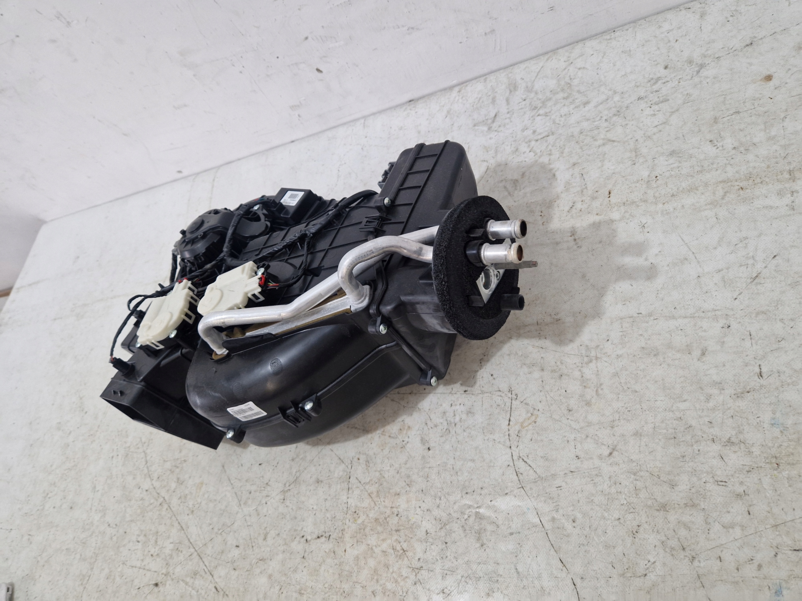 DODGE DURANGO 2021- heizgebläse heck hinten 68186198AD