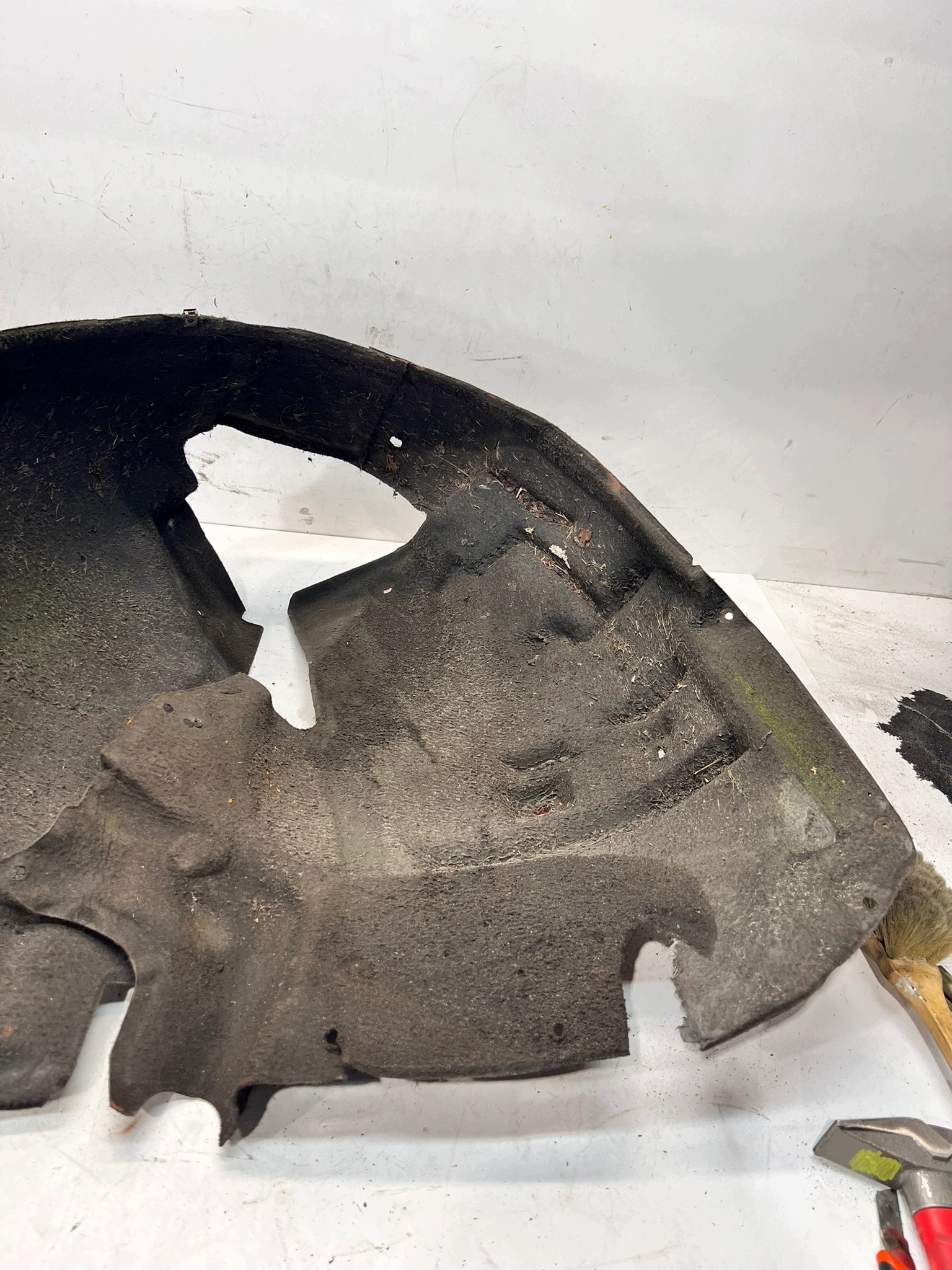 mudguard MATERIALOWE right front AUDI A4 B8 8K0821172G 27/26