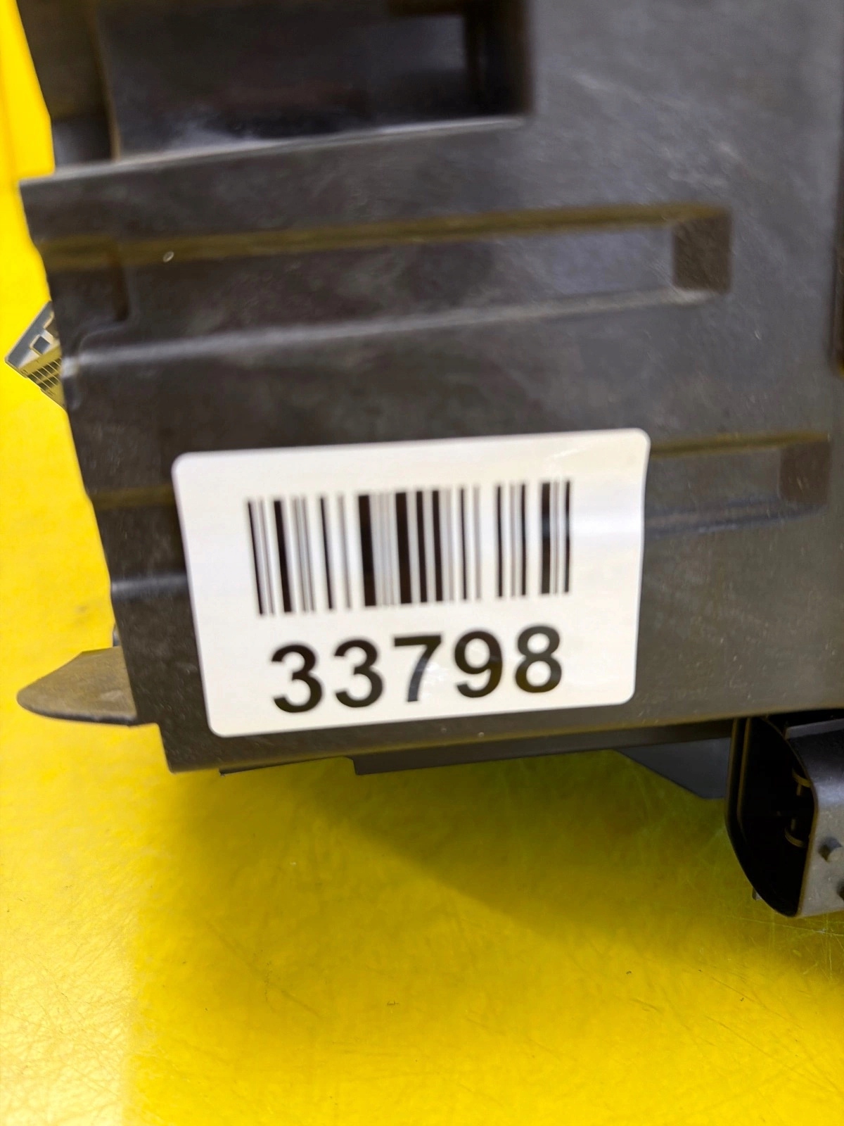 far lijeva Land Rover Defender 2 L663 20- Full Led L8B2-13W030-HG