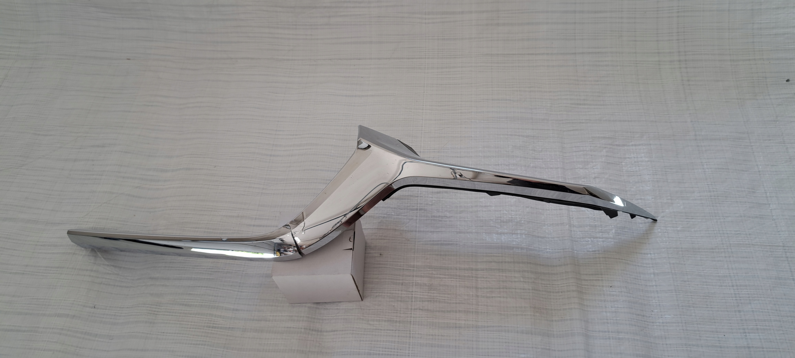 РАМКА РЕШІТКИ РЕШІТКИ ЛІВА ХРОМ ПЕРЕД ДО MAZDA Cx30 CX-30 Dfr5-507k1