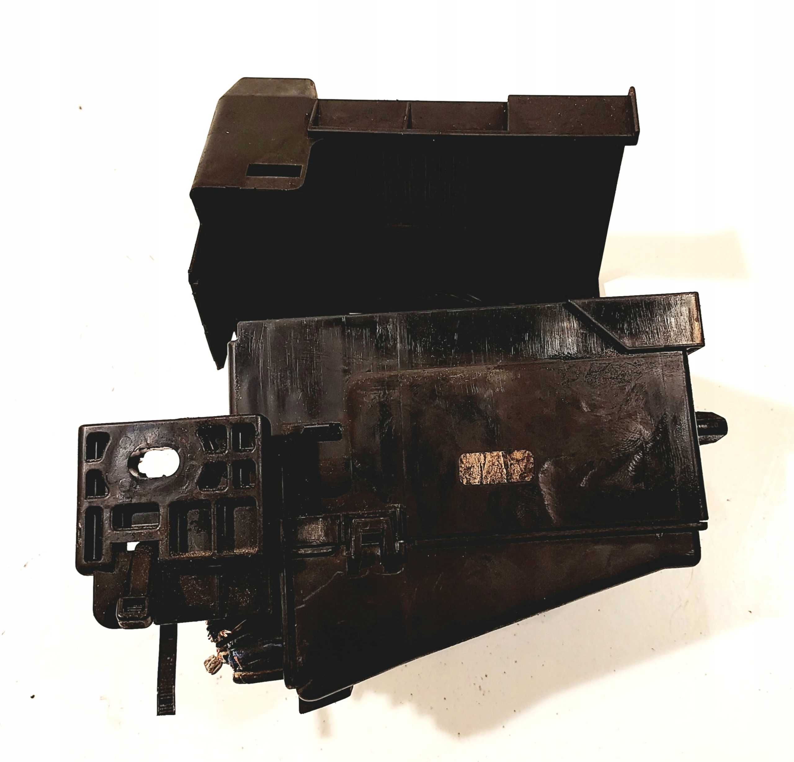 fuse box SUZUKI SWIFT MK6
