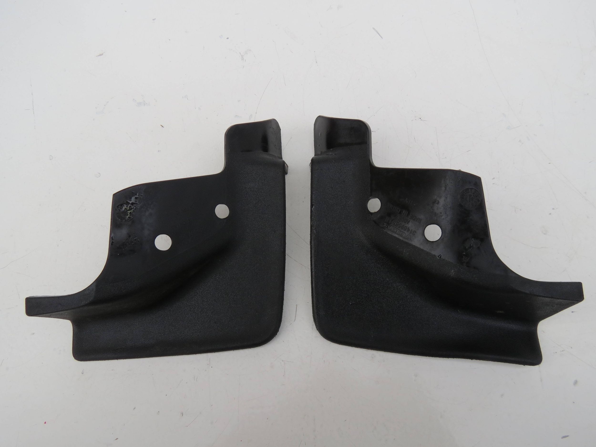 mudguard flap left rear part VOLVO XC60 31469566