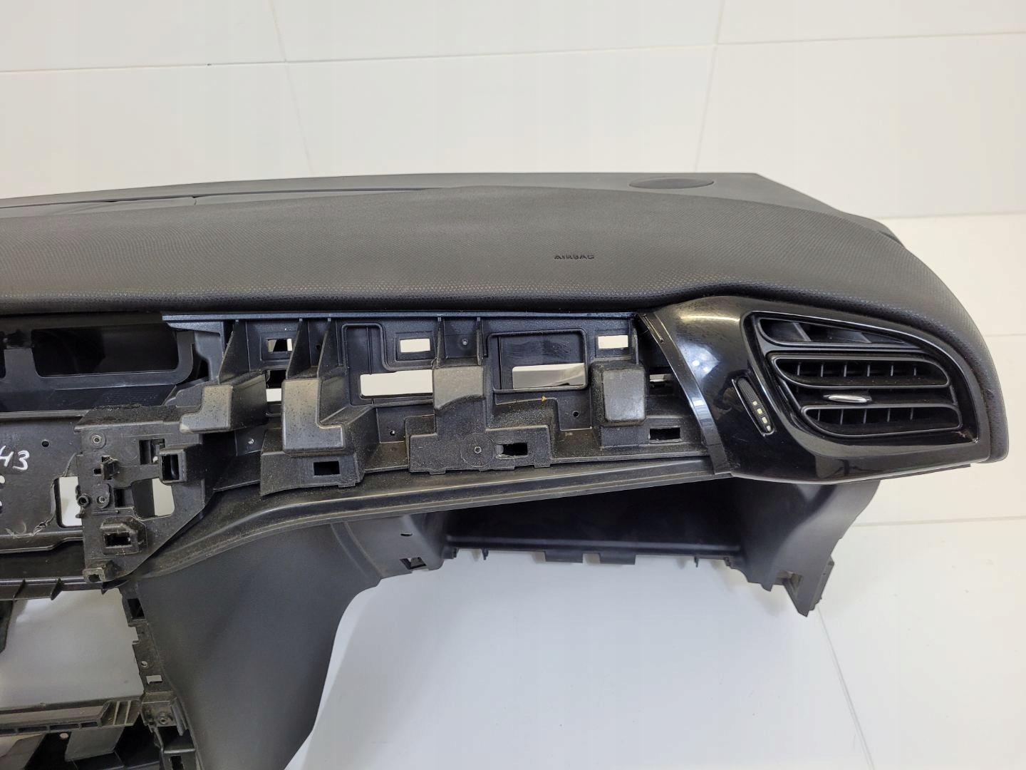 dashboard instrument panel console Citroen DS3 2019 9684151577