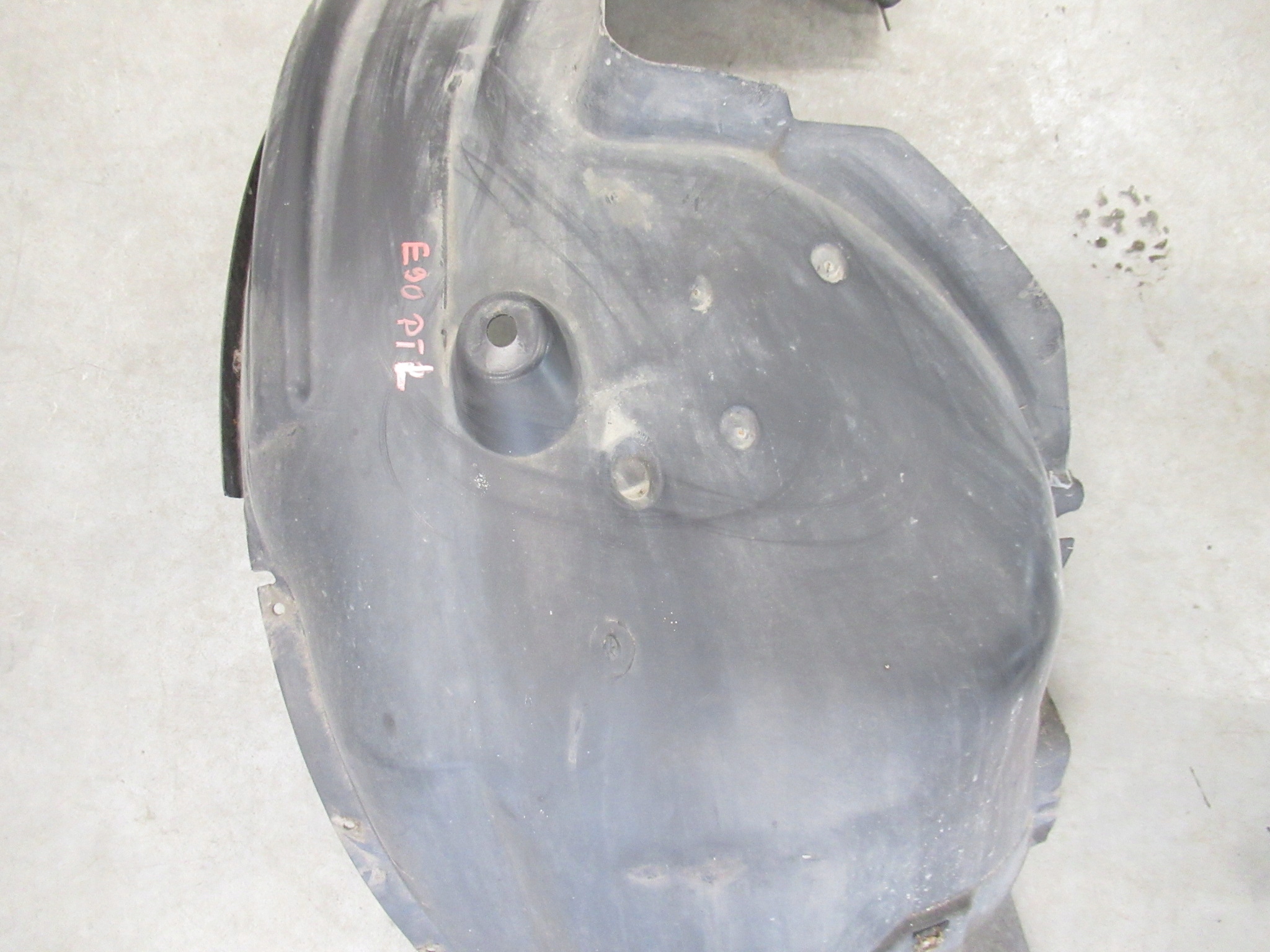 Radschale links vorne czesc hinten BMW e90 e91