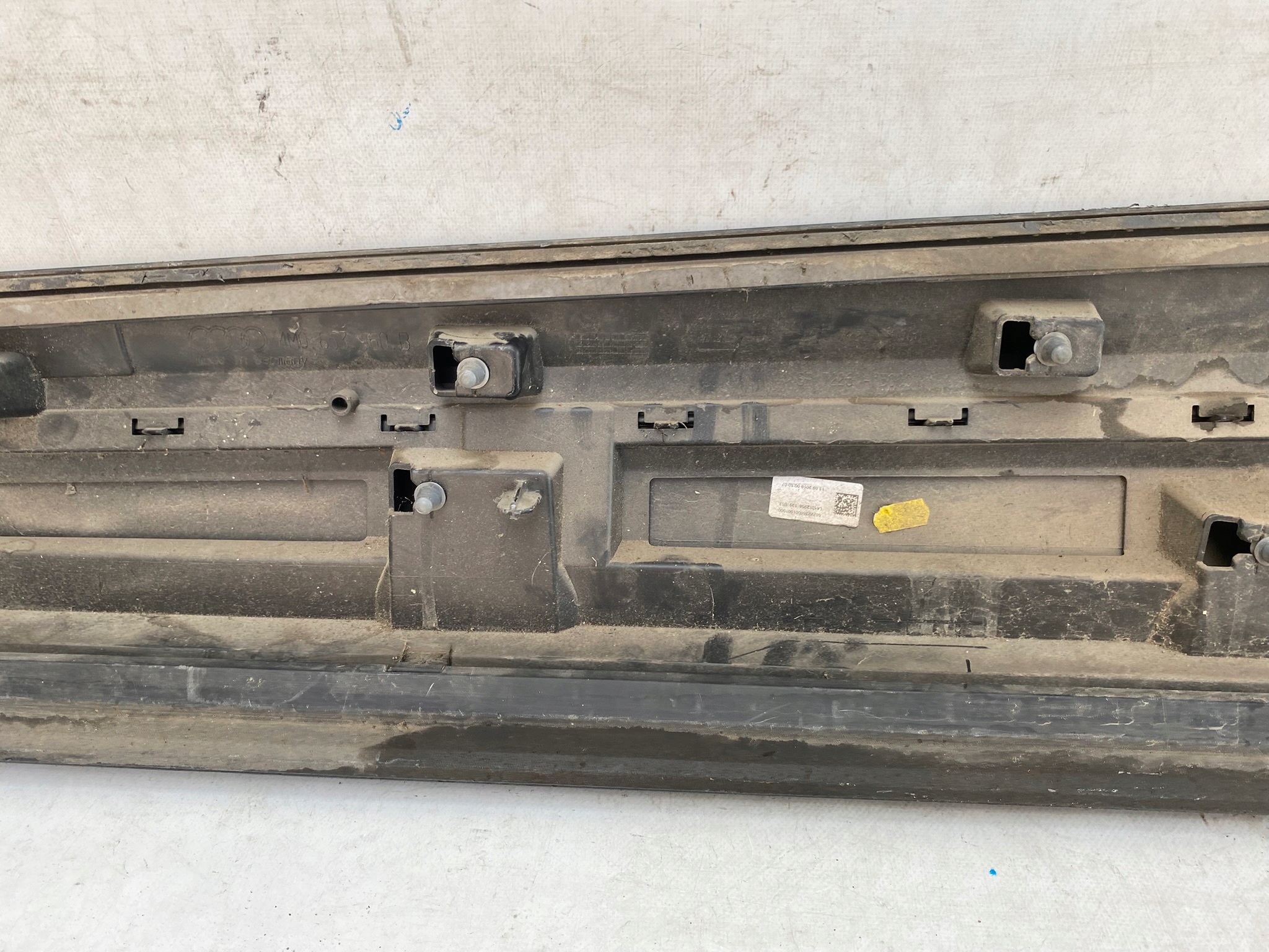 AUDI Q7 II 15- SLINE moulding door right front 4M0853960B