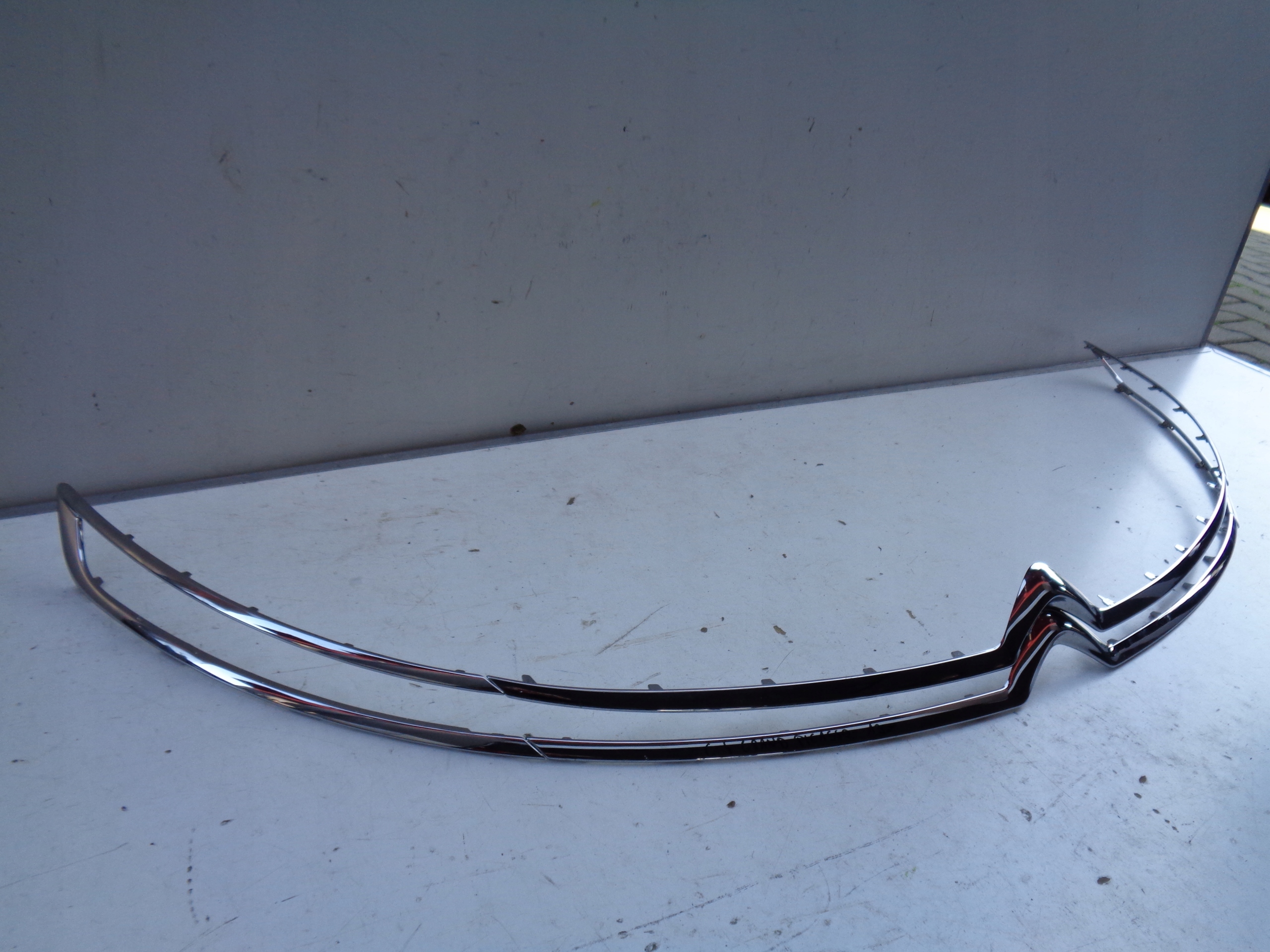 CHROM CHROMY grille CITROEN C4 GRAND PICASSO 13