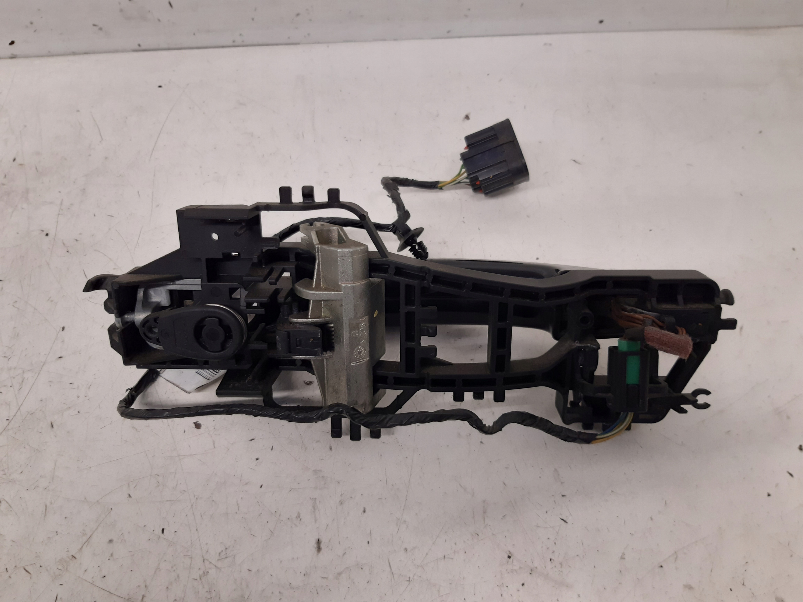 handle left front AV6T14F302AAD Ford C-max MK2