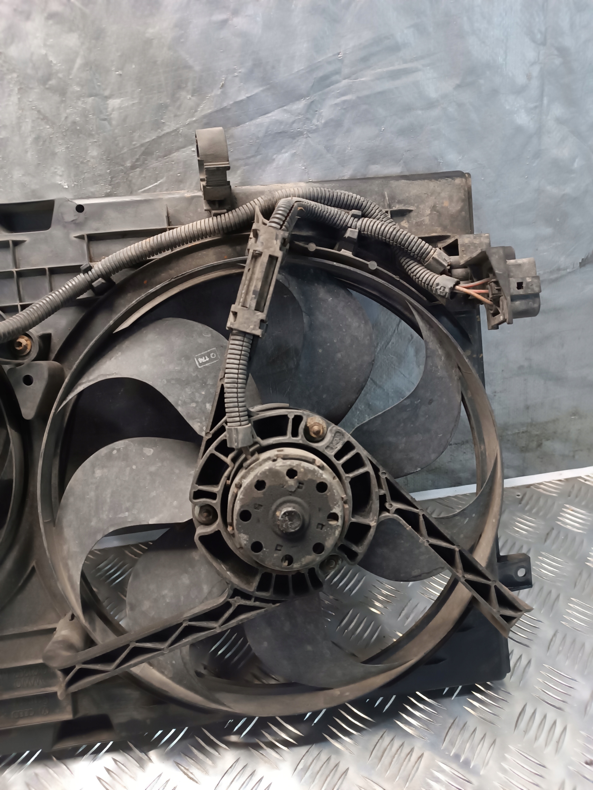 VENTOLI radiatore SKODA OCTAVIA e 1J0121207 M