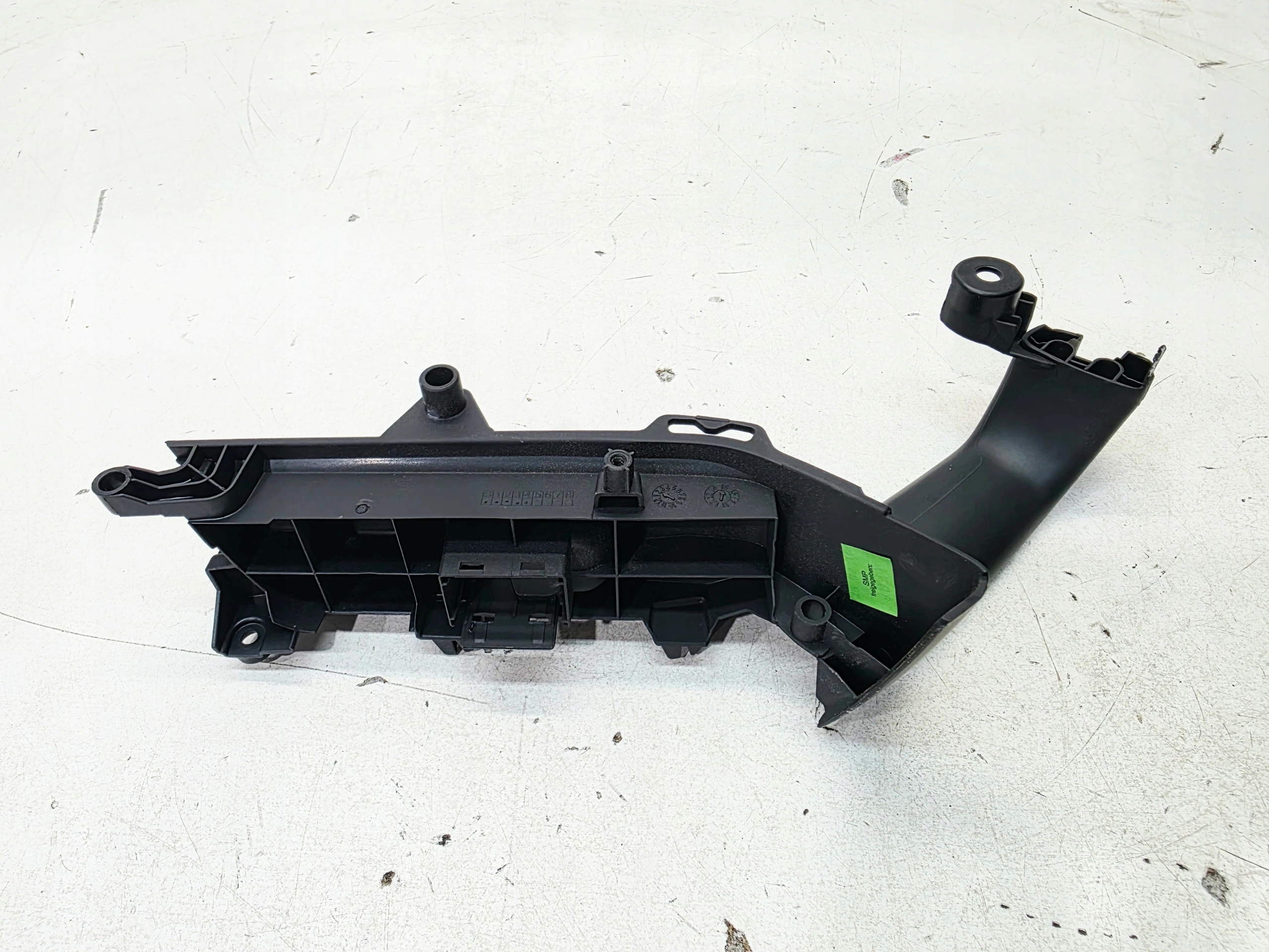 bracket handle door right front AUDI A3 8V SPORTBACK 8V4959522C