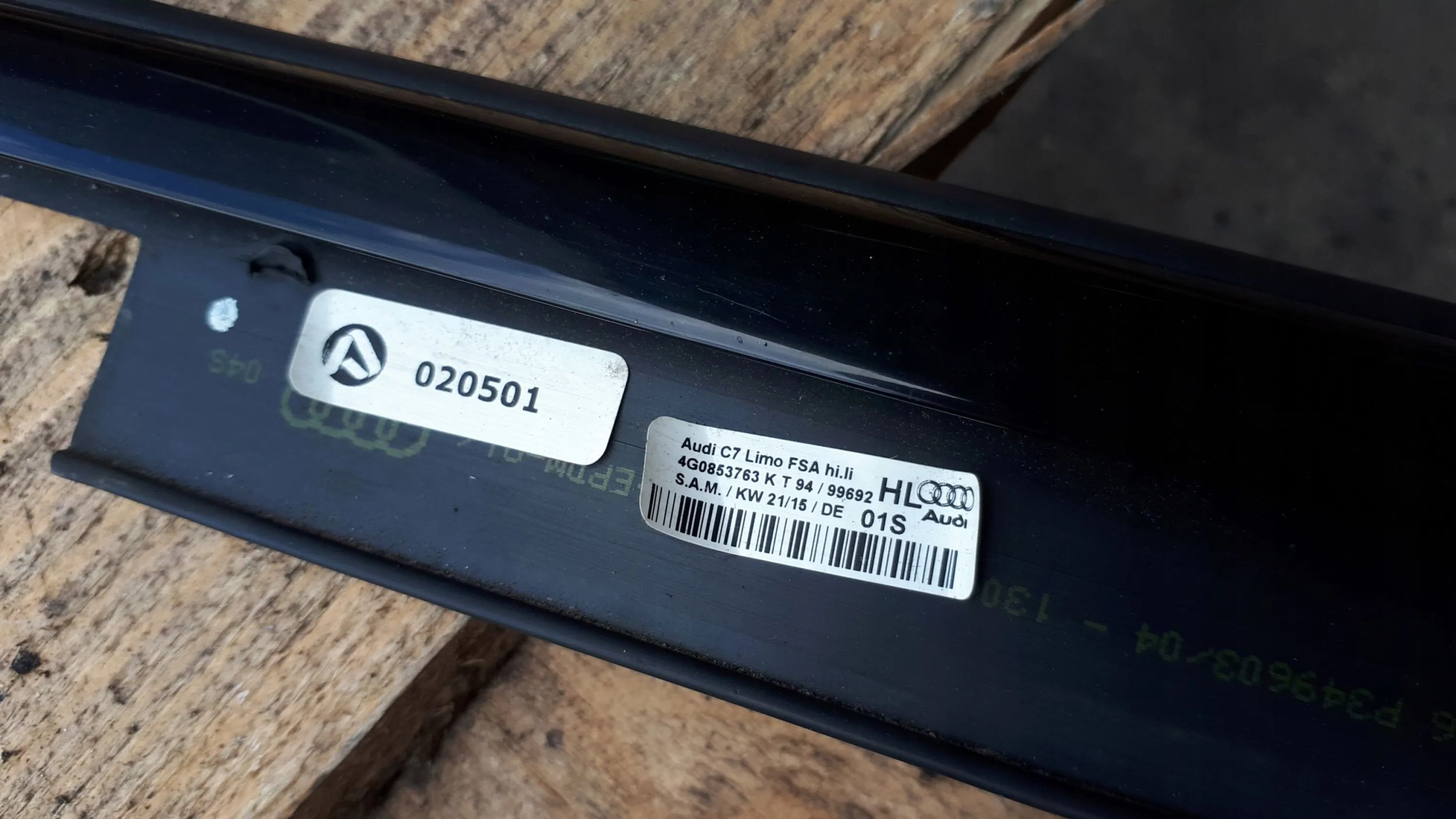 A6 C7 LIFT moulding dust left rear part SLINE