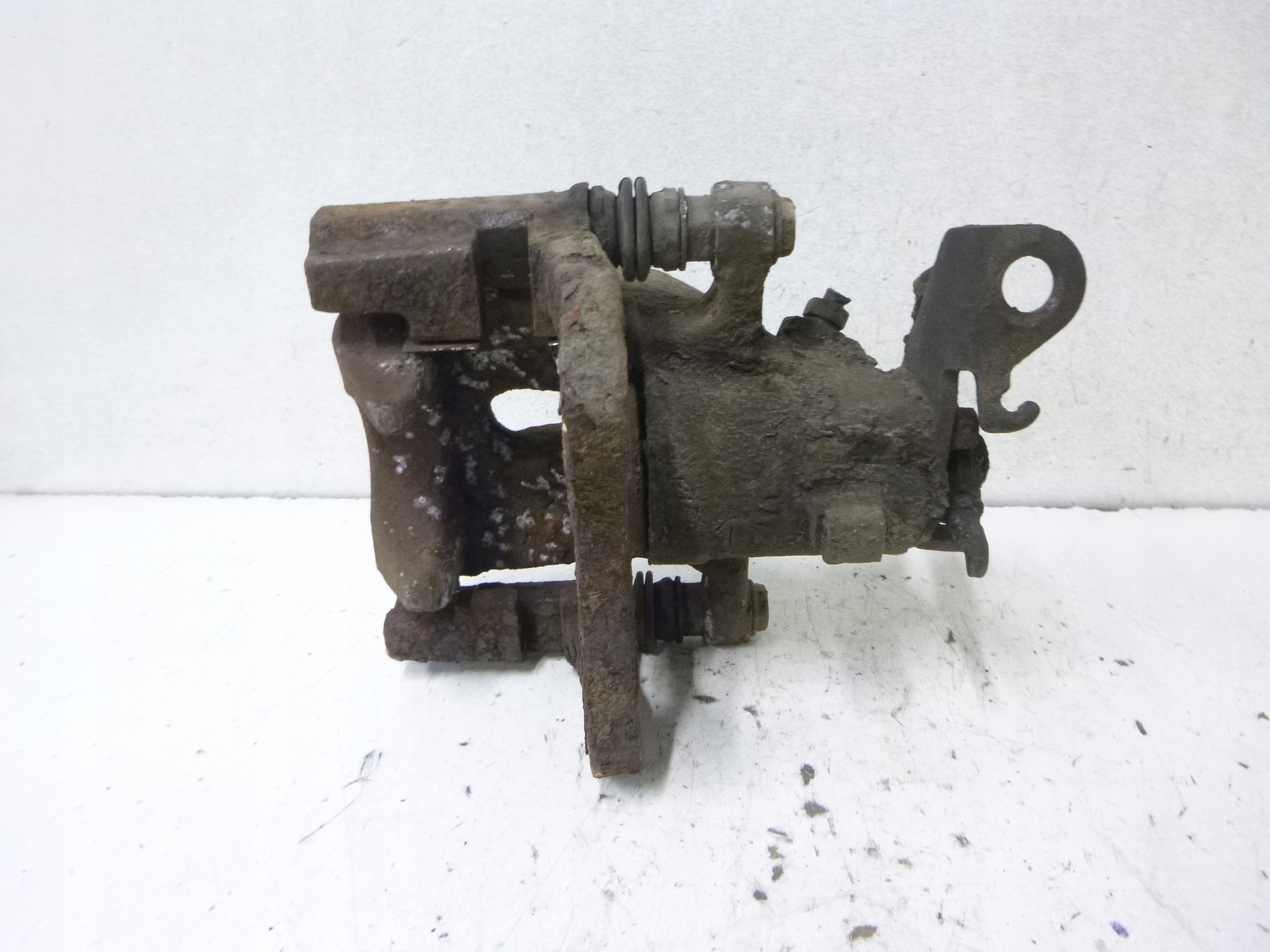 caliper brake rear part right Renault Megane III 1.6 2009r.