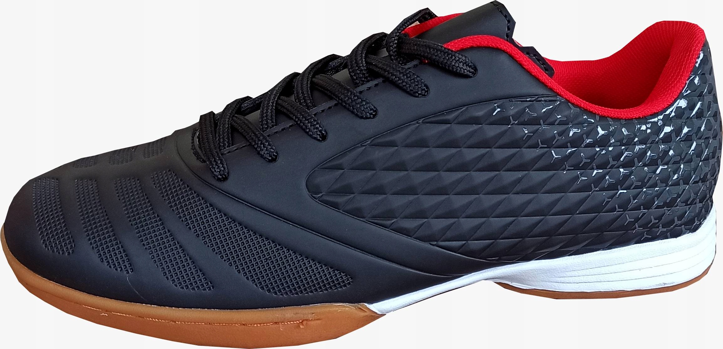 Halówki adidasy r.39 czarne P1-161