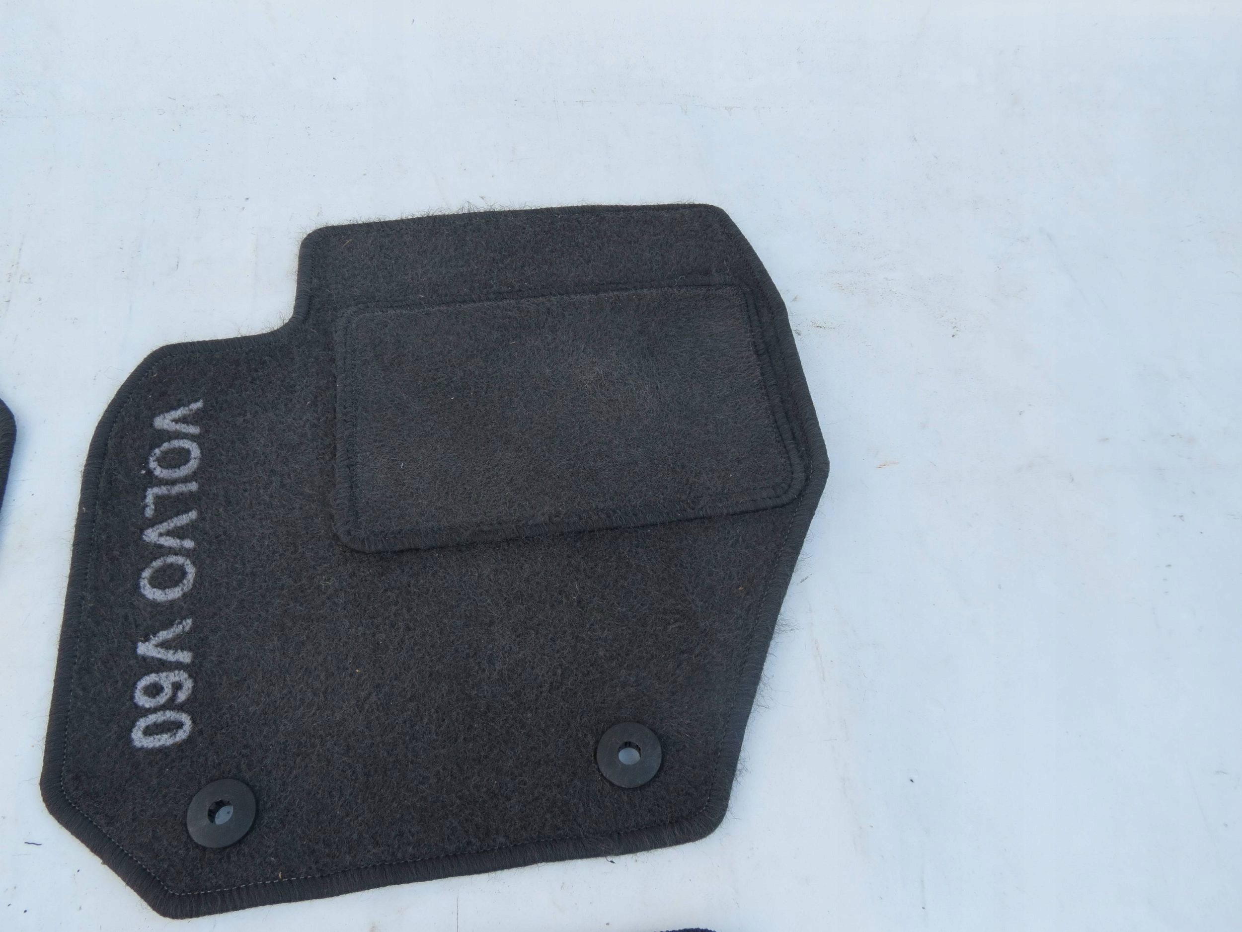 mats WELUROWE KOMPLET VOLVO V60 31267689