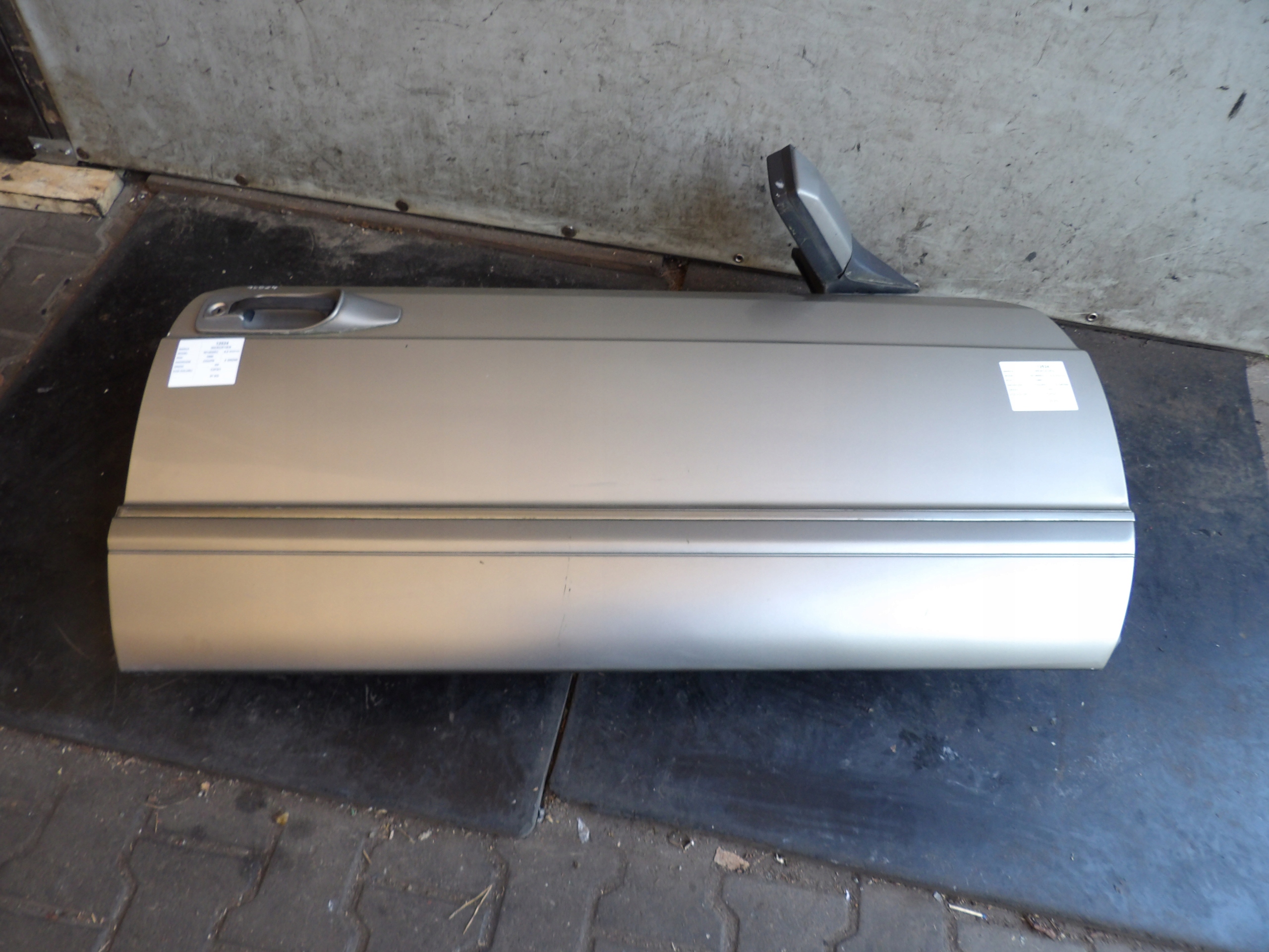 Mercedes W126 Coupe door front right lak. C273/1