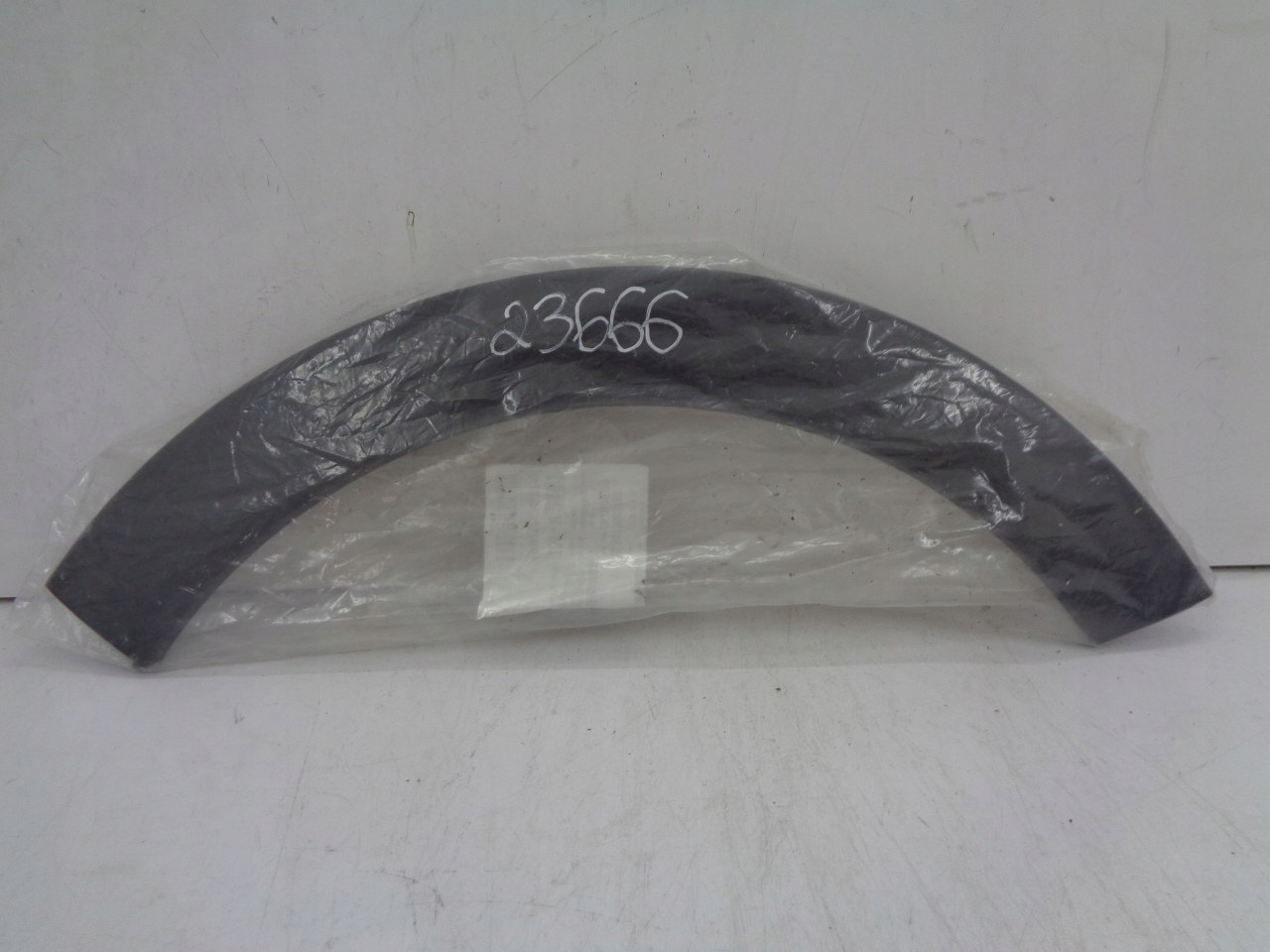 9812088780 - CITROEN C3 III крило молдинг правий задній