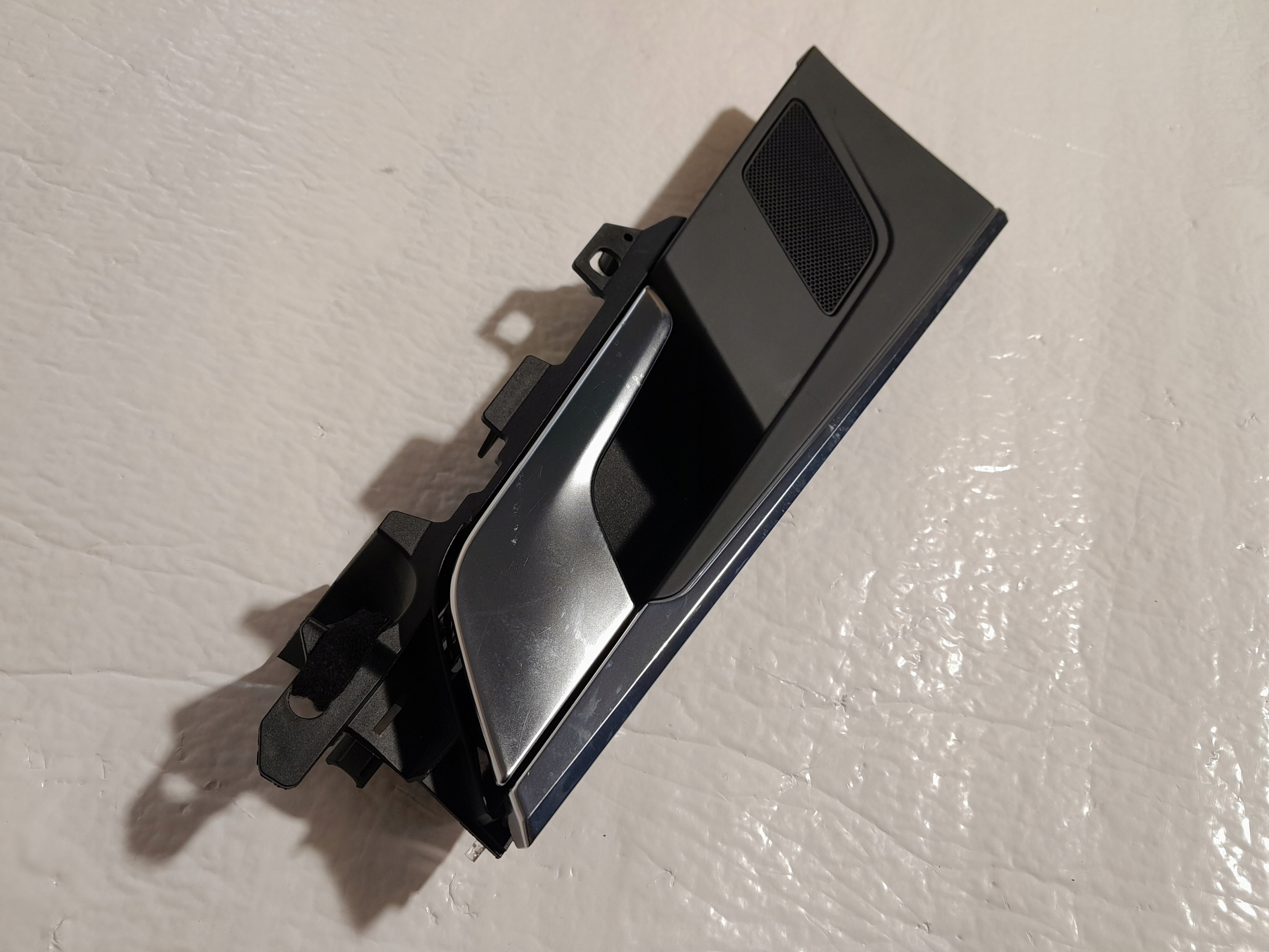 Audi A4 B9 ручка двери внутренняя 8W0959524