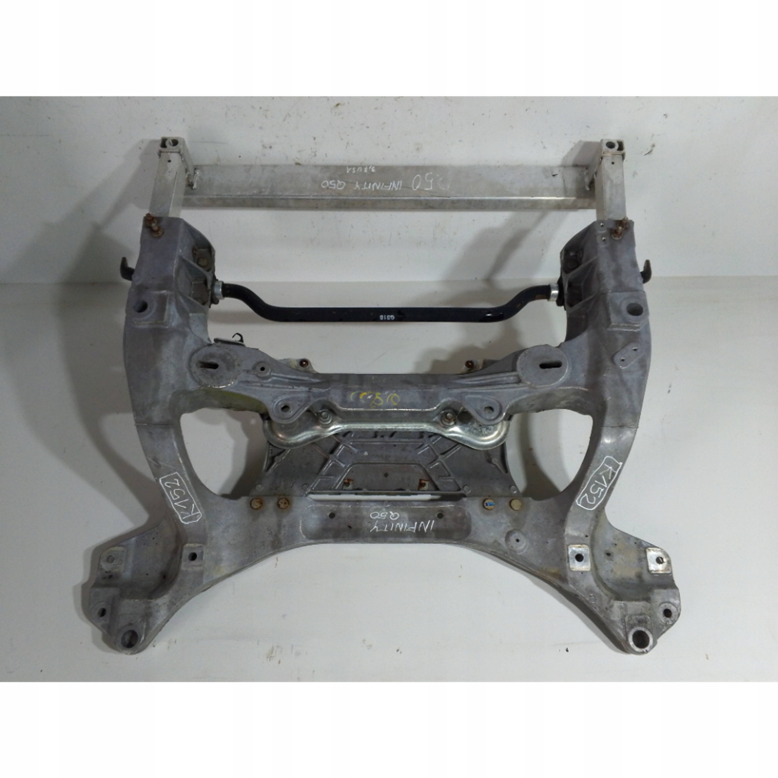 Infiniti Q50 axle beam front 130704A290 (K152)
