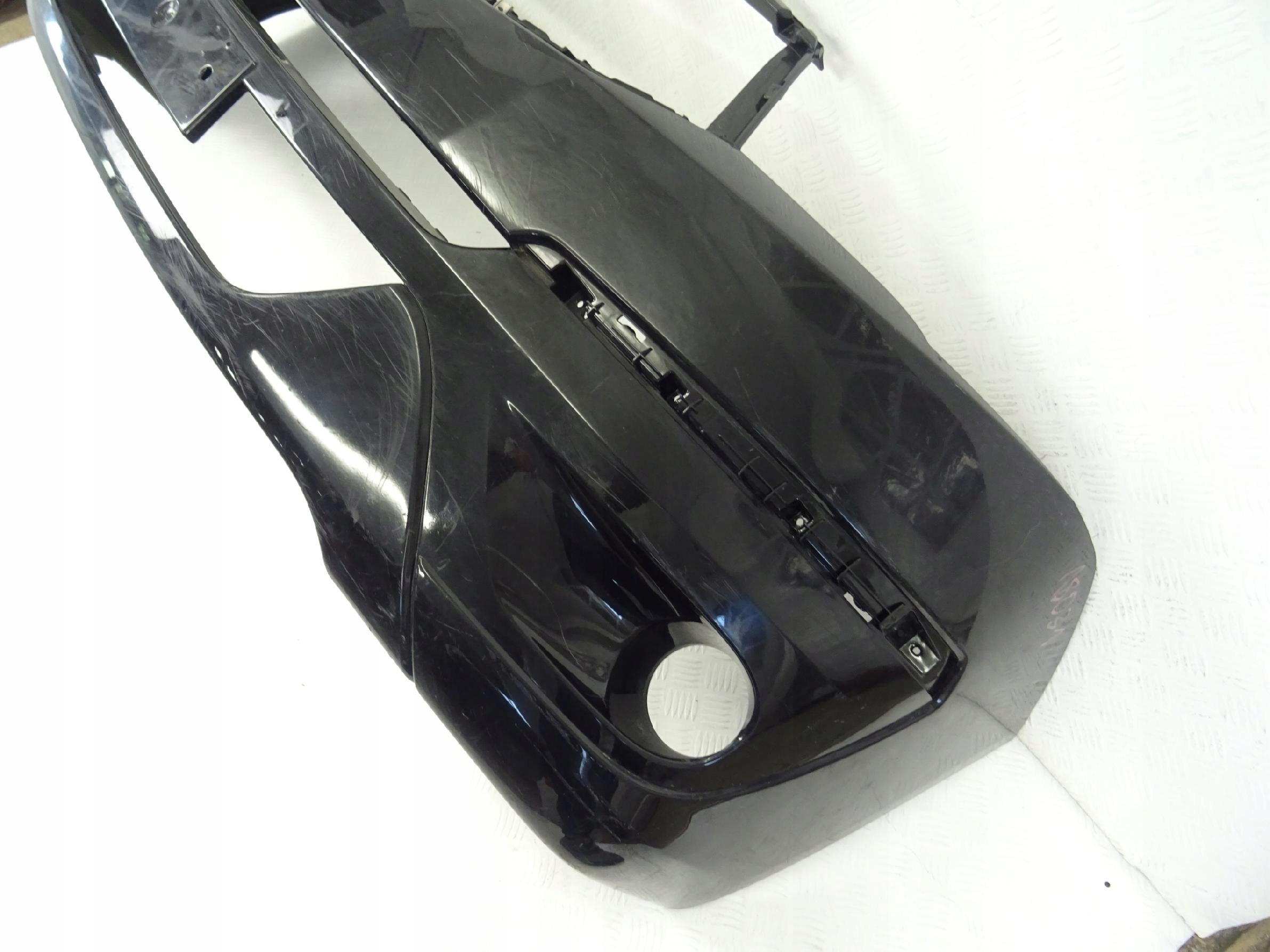 Ssangyong Rodius II 2 13- bumper front